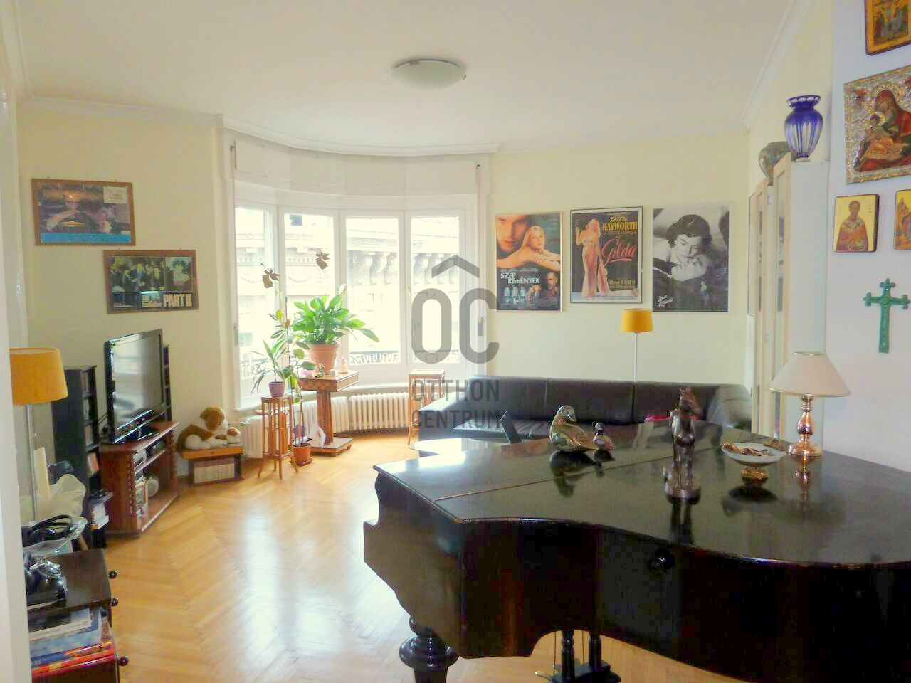 Gallery zoom image