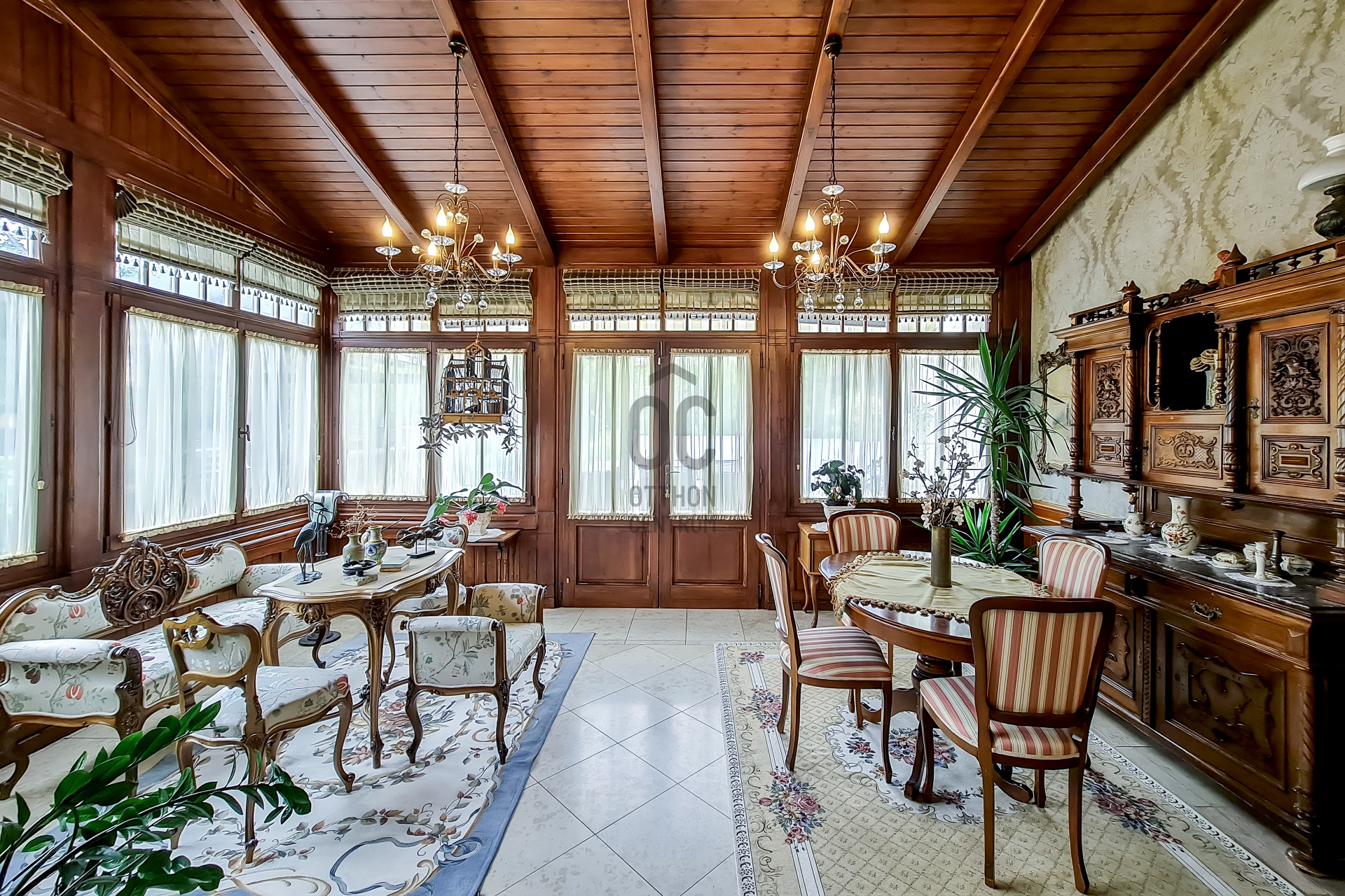 Gallery zoom image