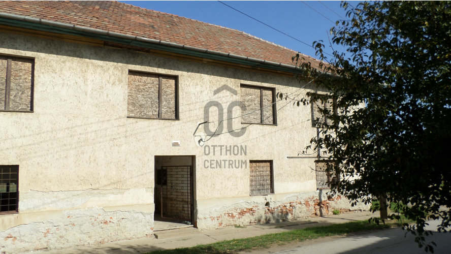 8 bed · 354m² · Üzlethelyiség · 16.900.000 Ft