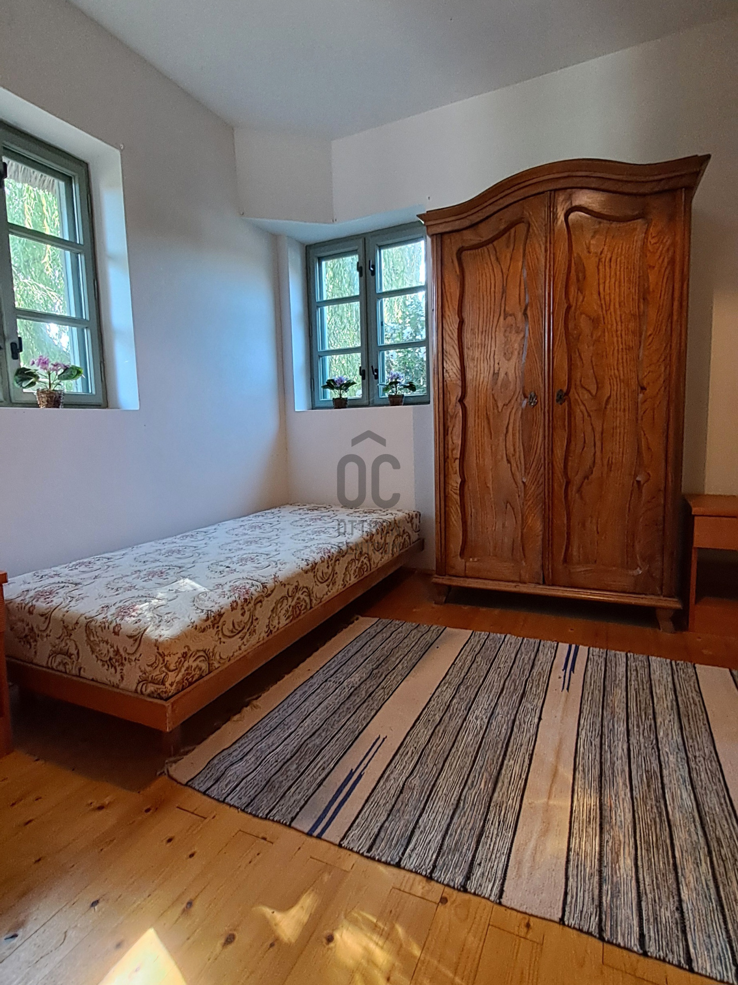 Gallery zoom image