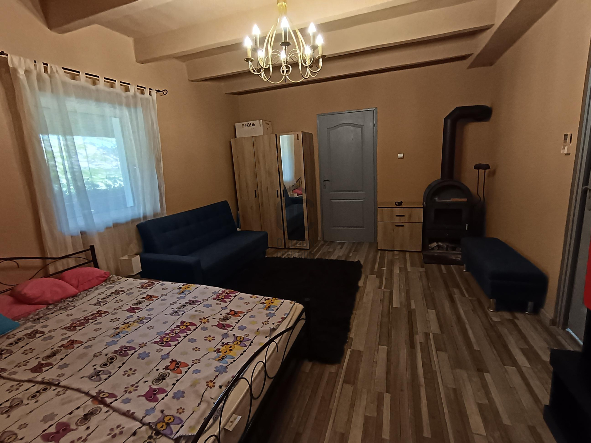 Gallery zoom image