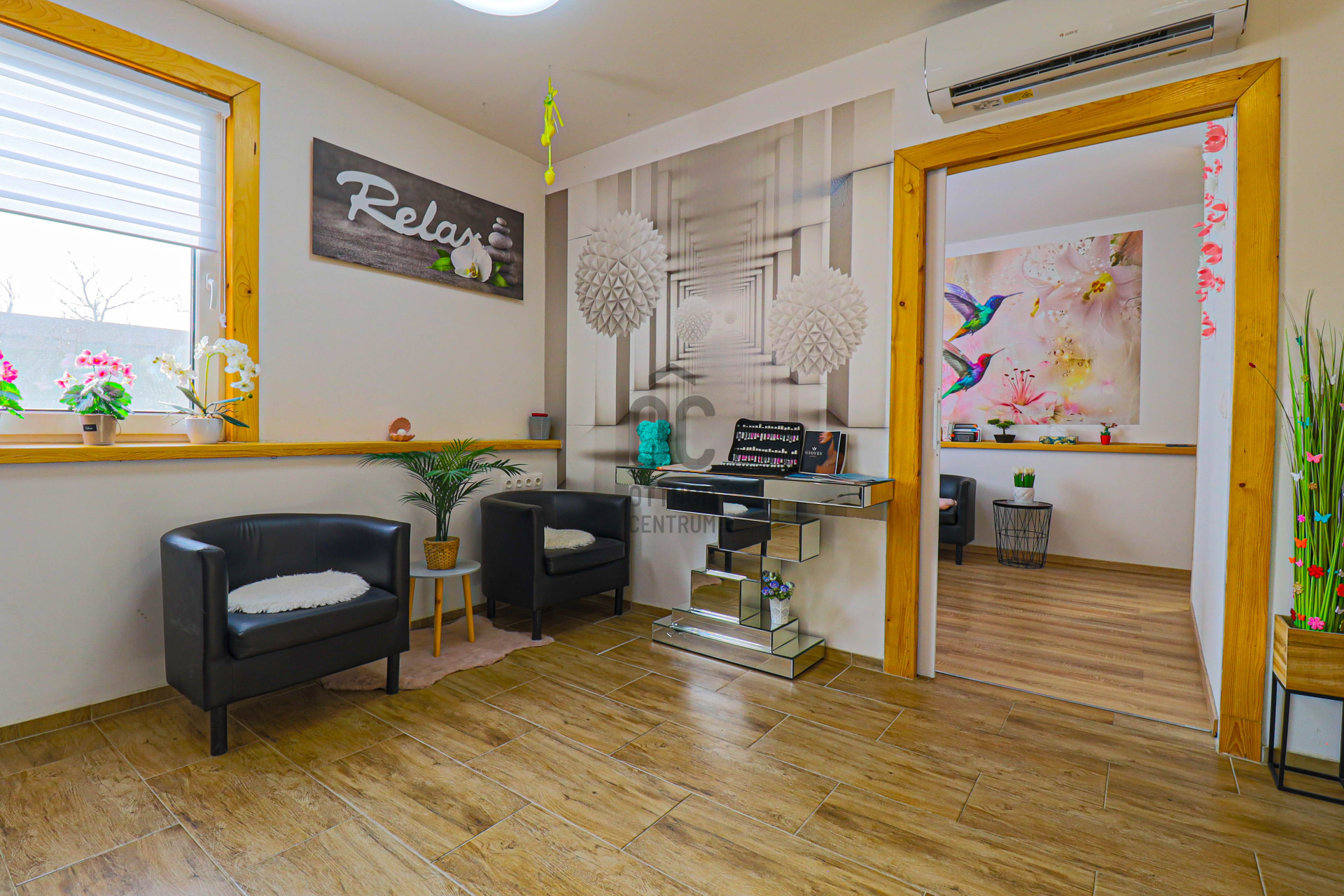 Gallery zoom image