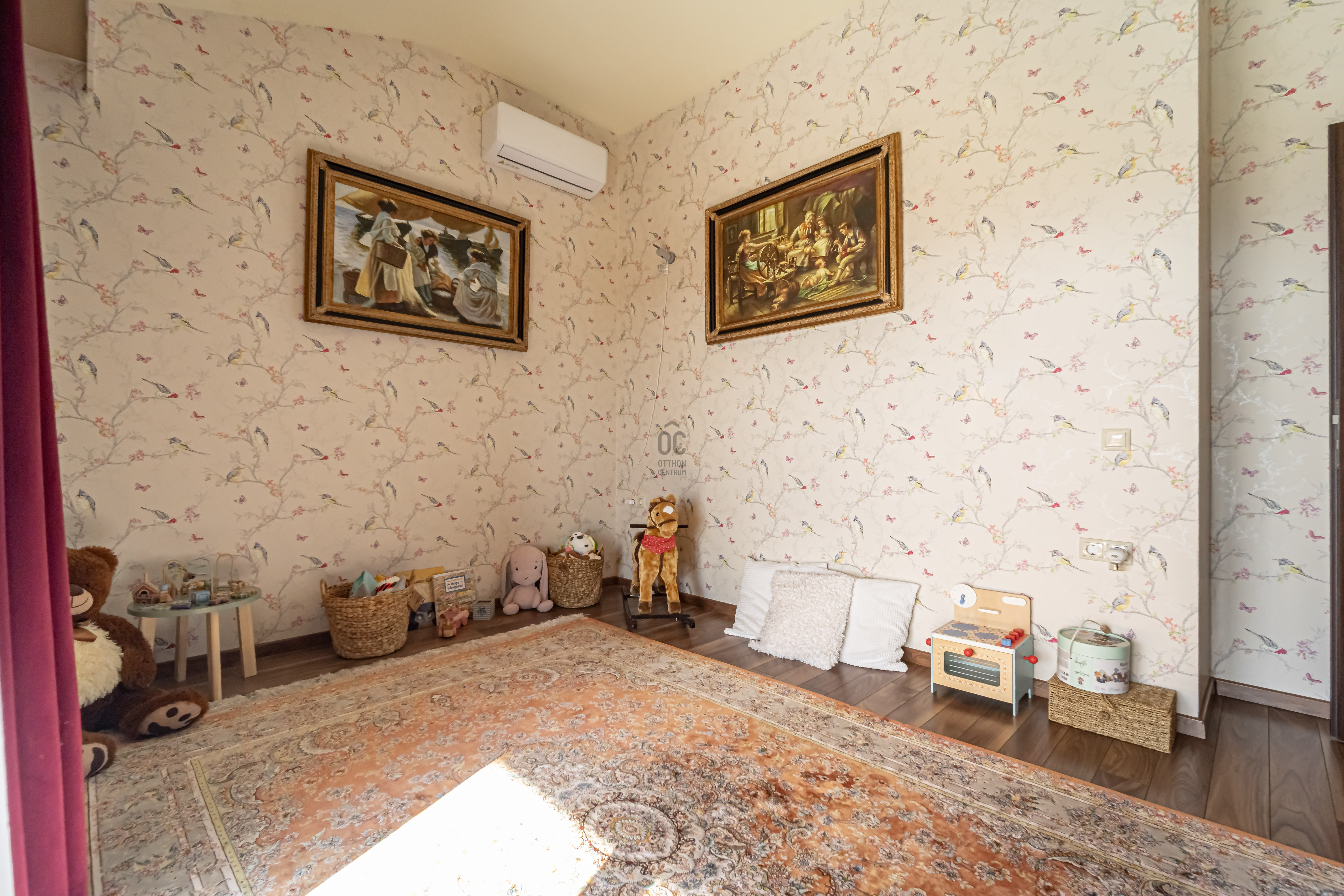 Gallery zoom image