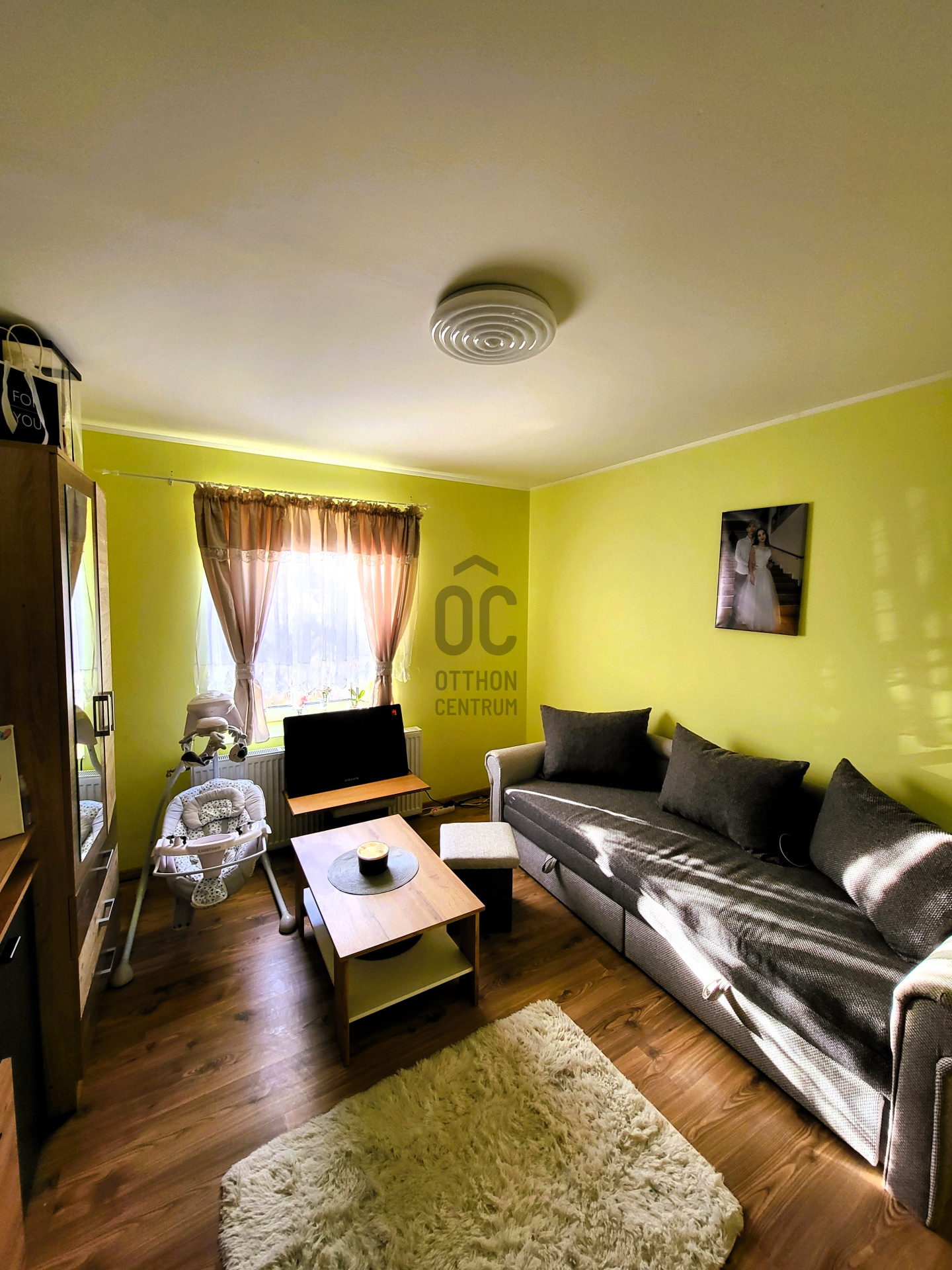 Gallery zoom image