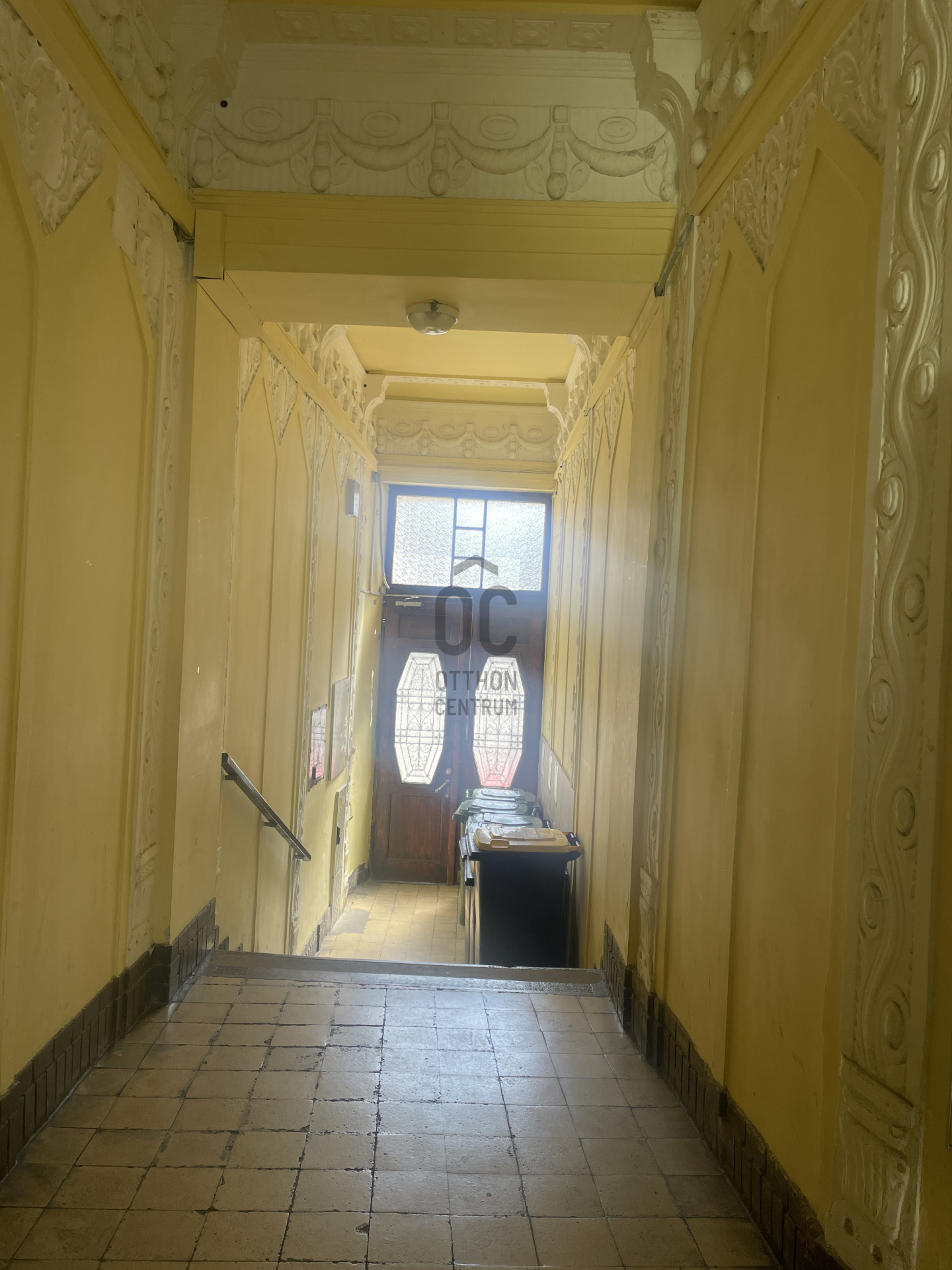 Gallery zoom image