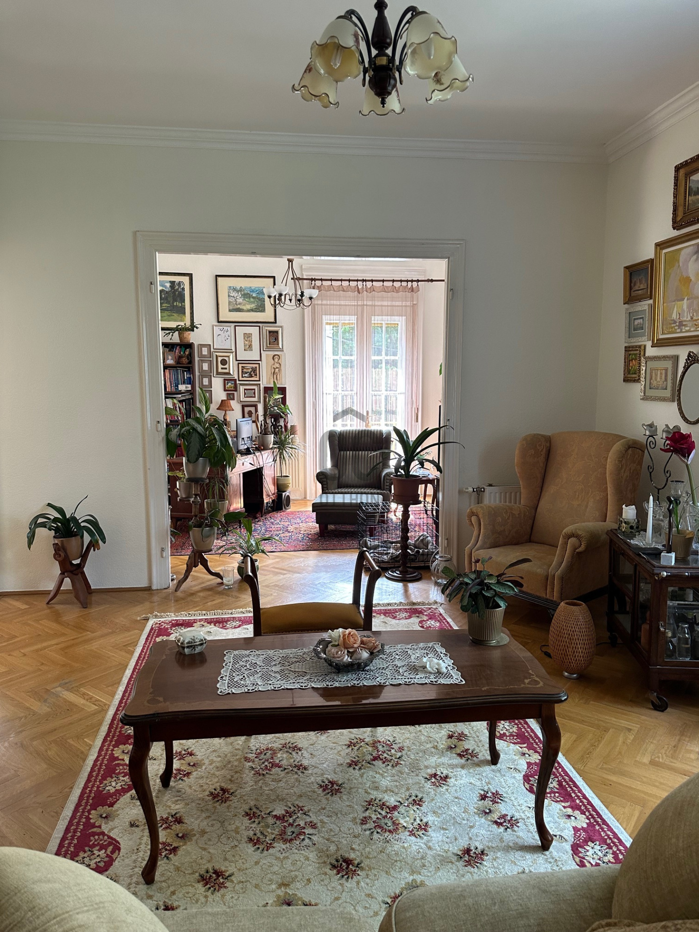 Gallery zoom image
