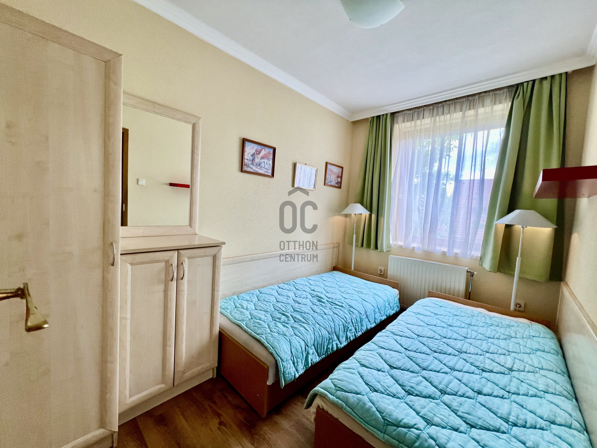 Gallery zoom image