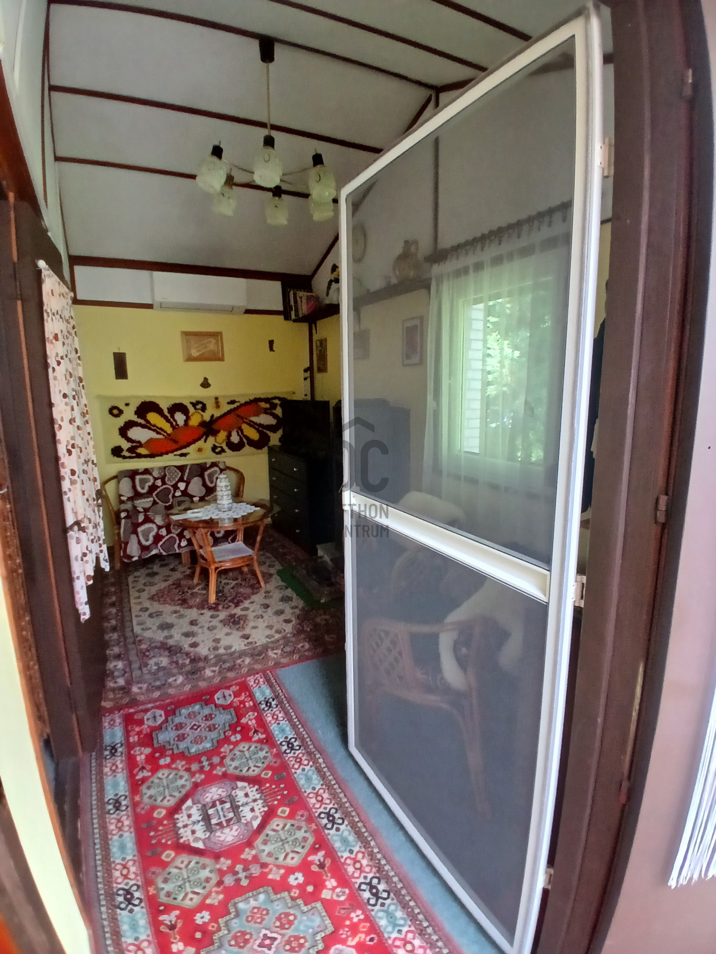 Gallery zoom image