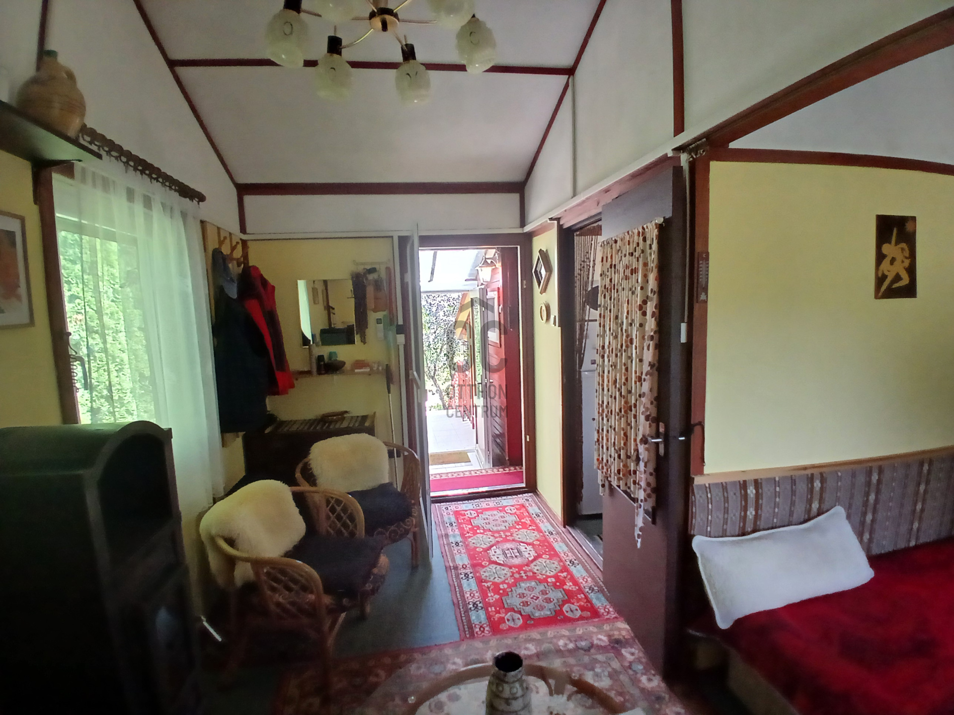 Gallery zoom image