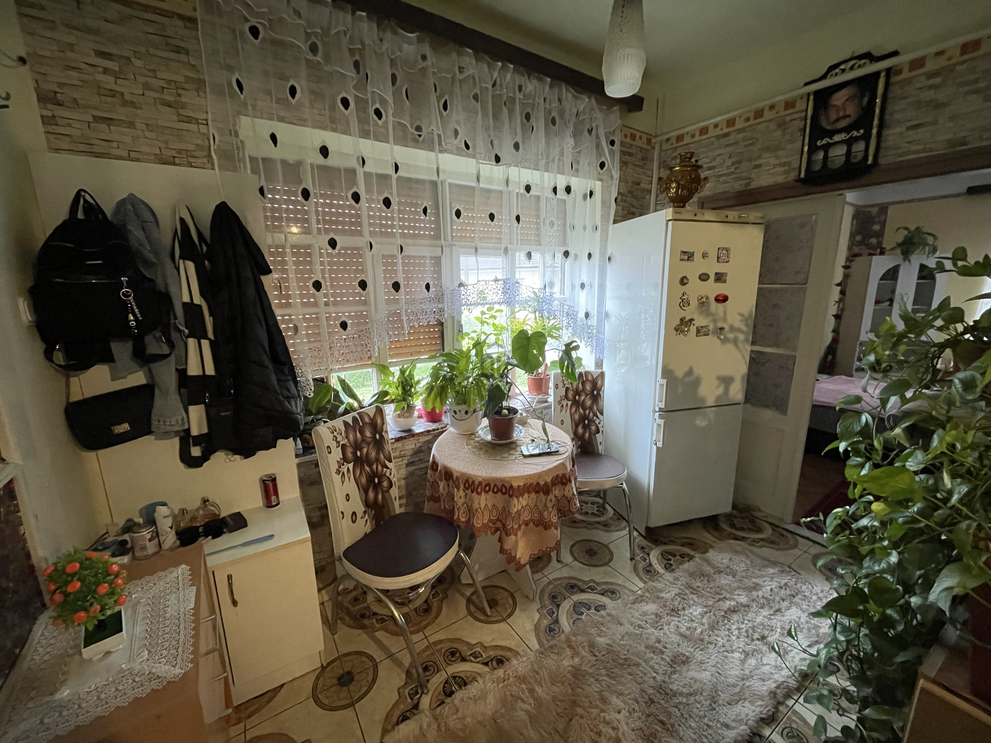 Gallery zoom image