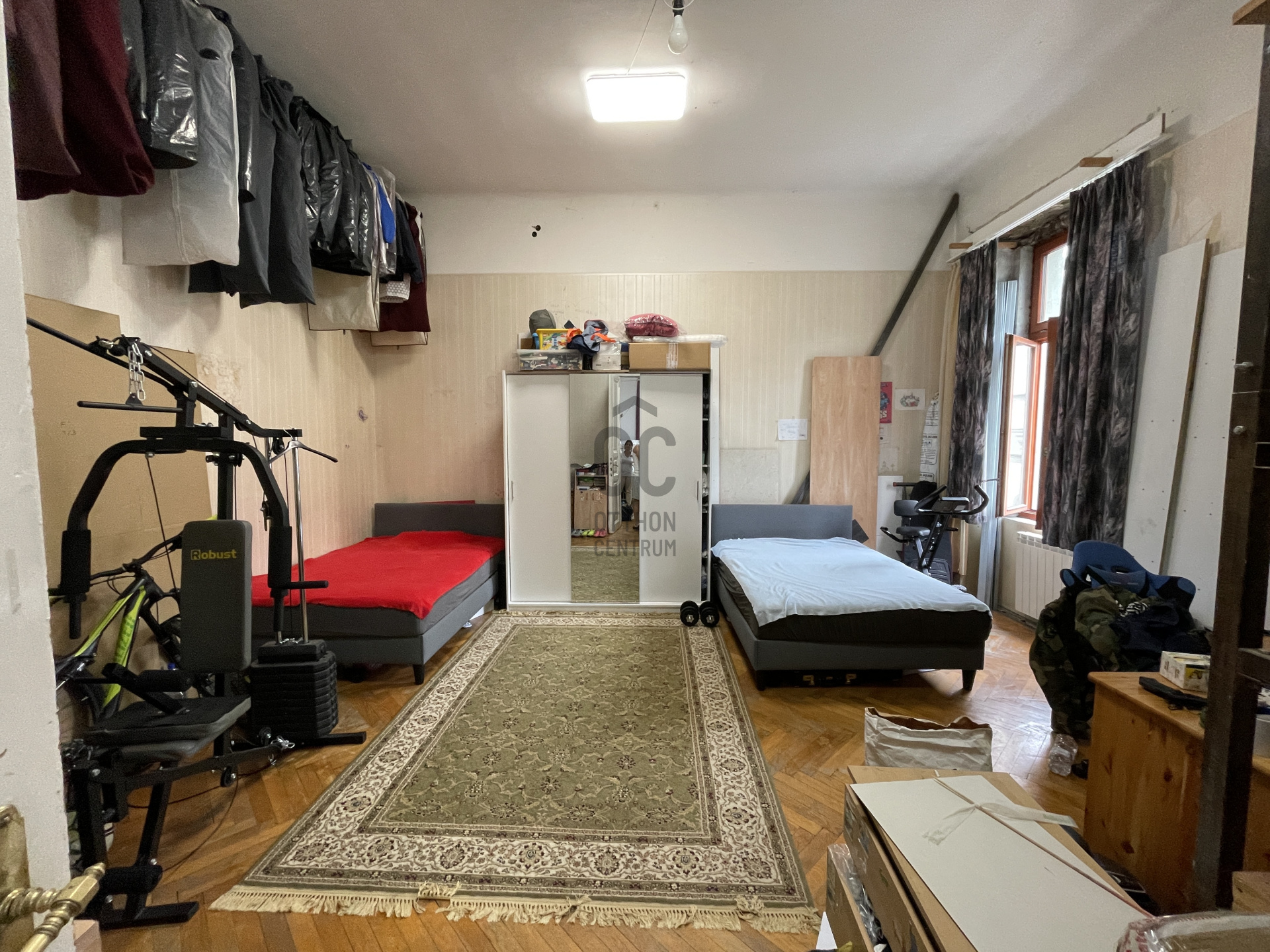 Gallery zoom image