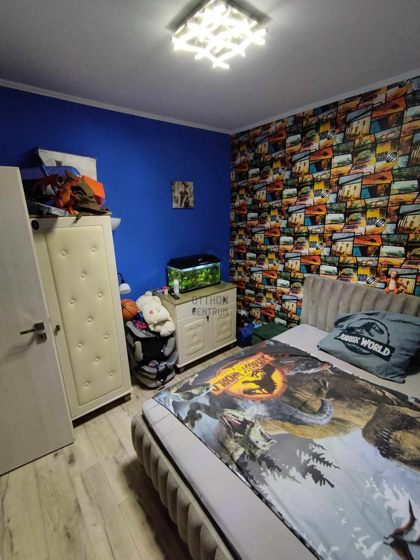Gallery zoom image