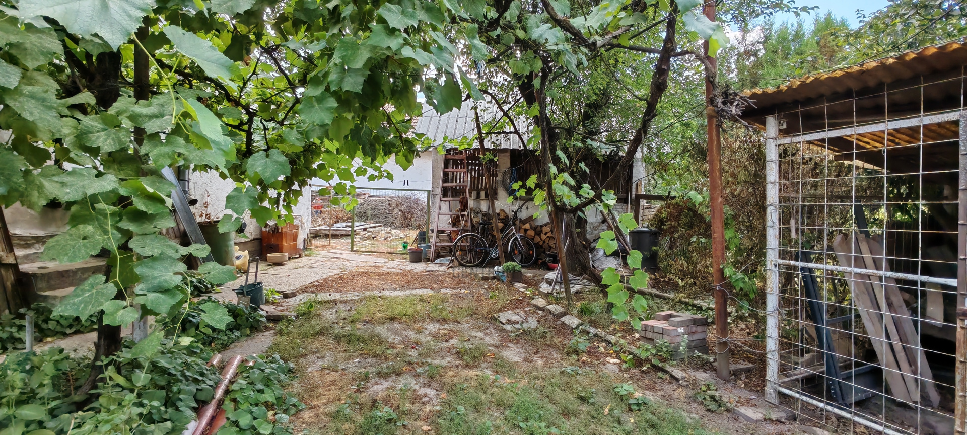 Gallery zoom image