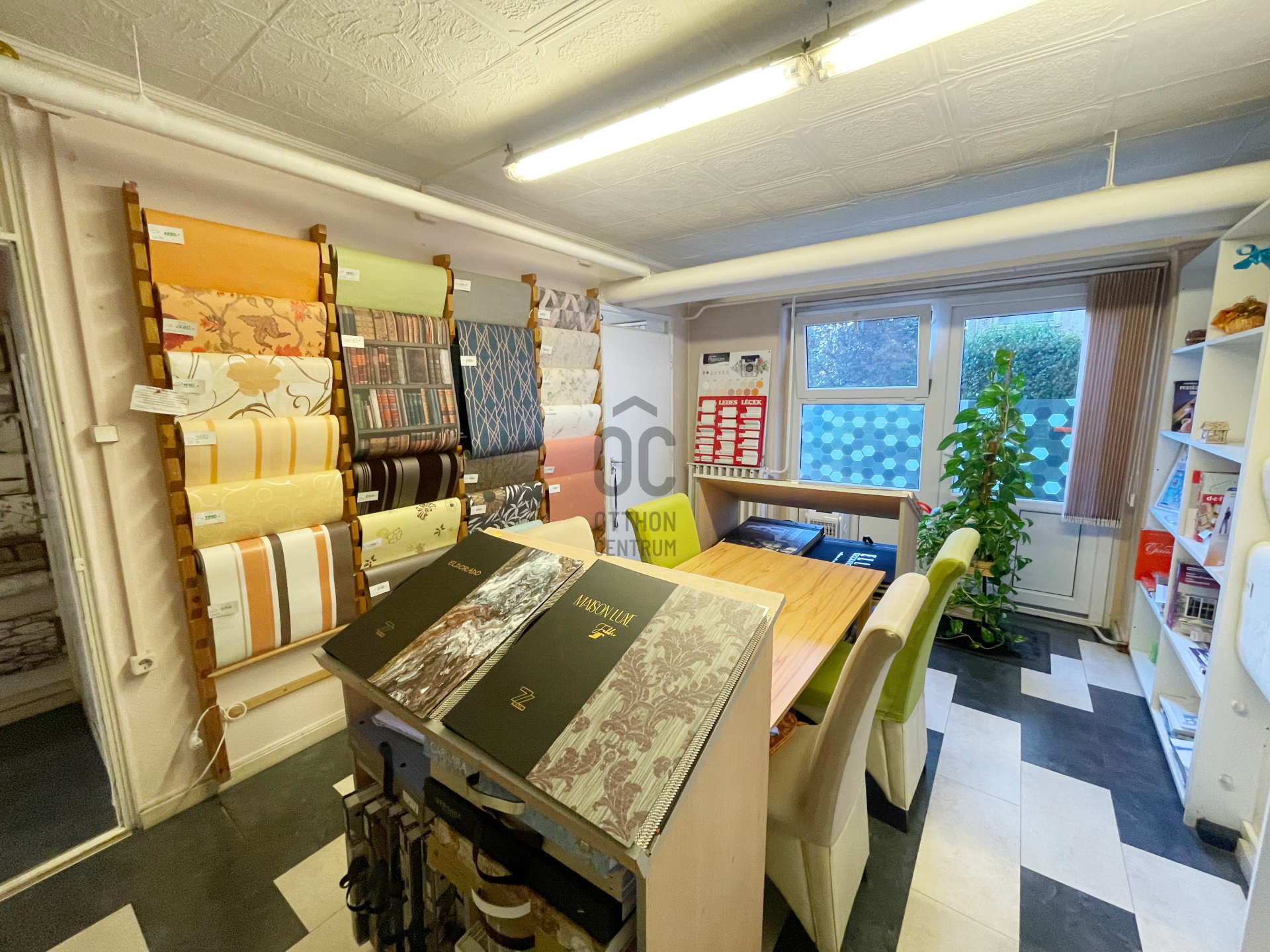 Gallery zoom image