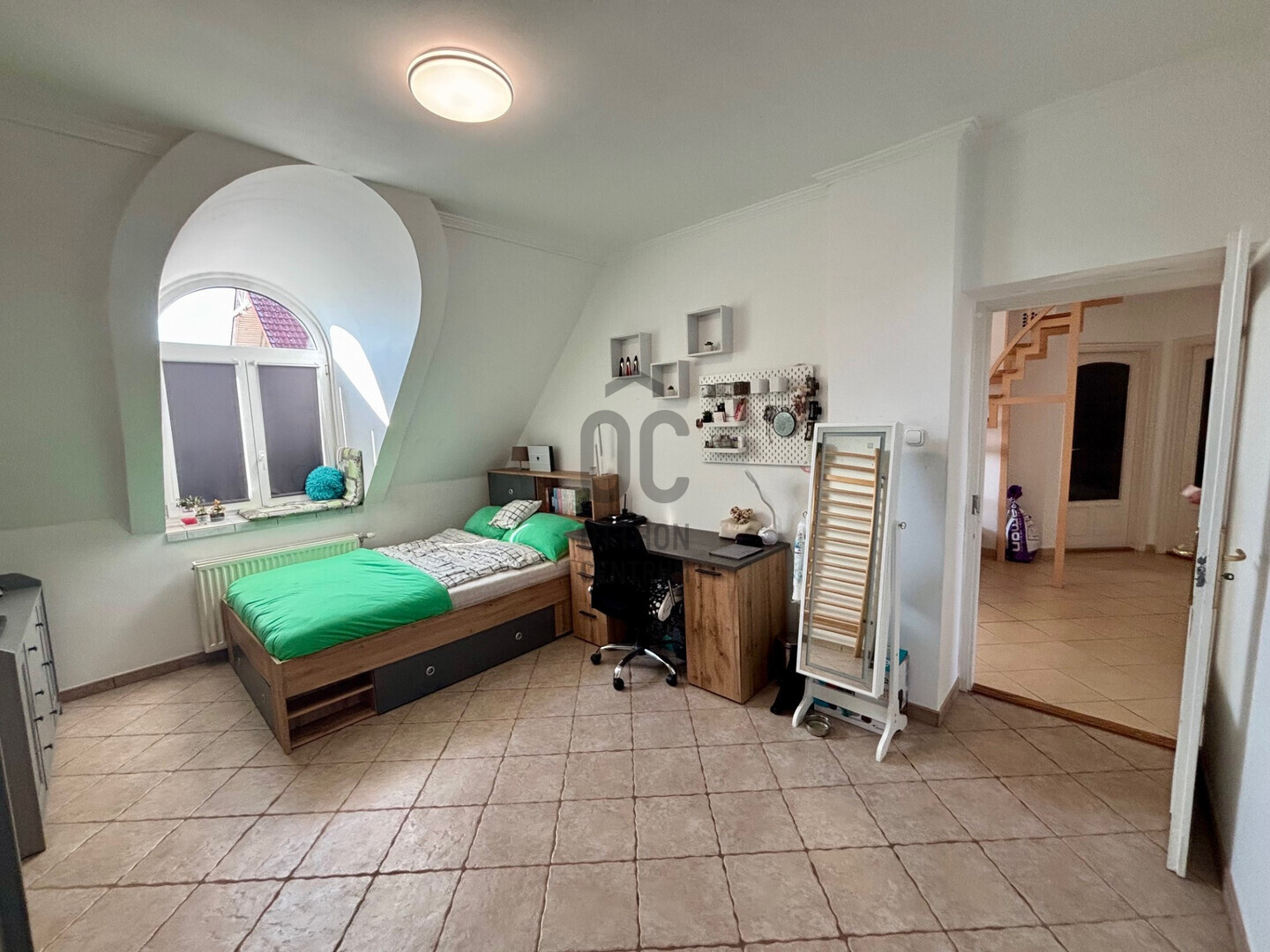 Gallery zoom image