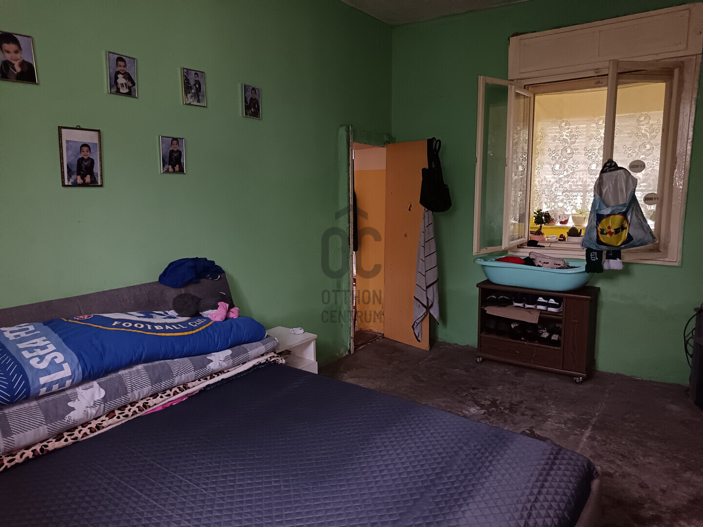 Gallery zoom image