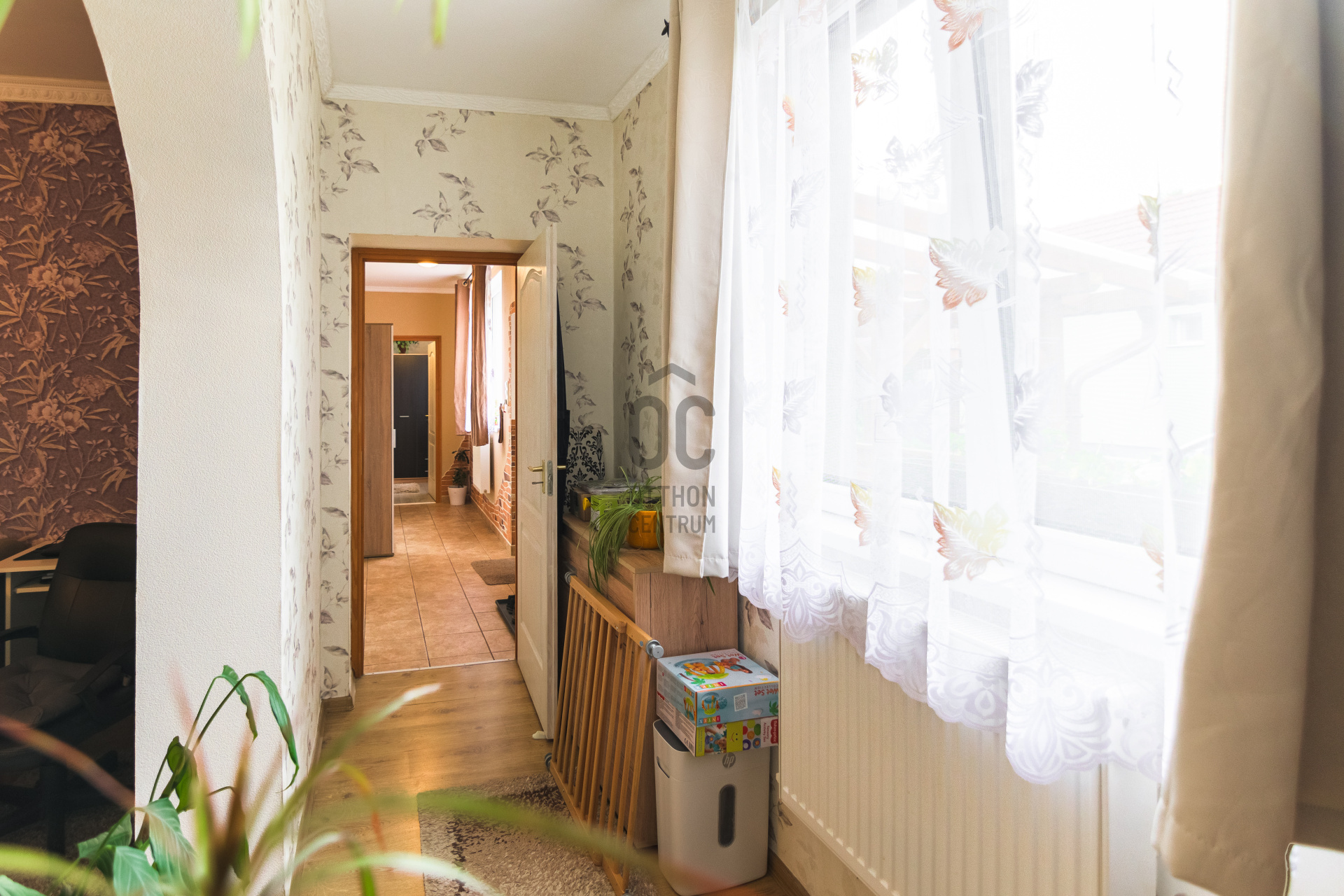 Gallery zoom image