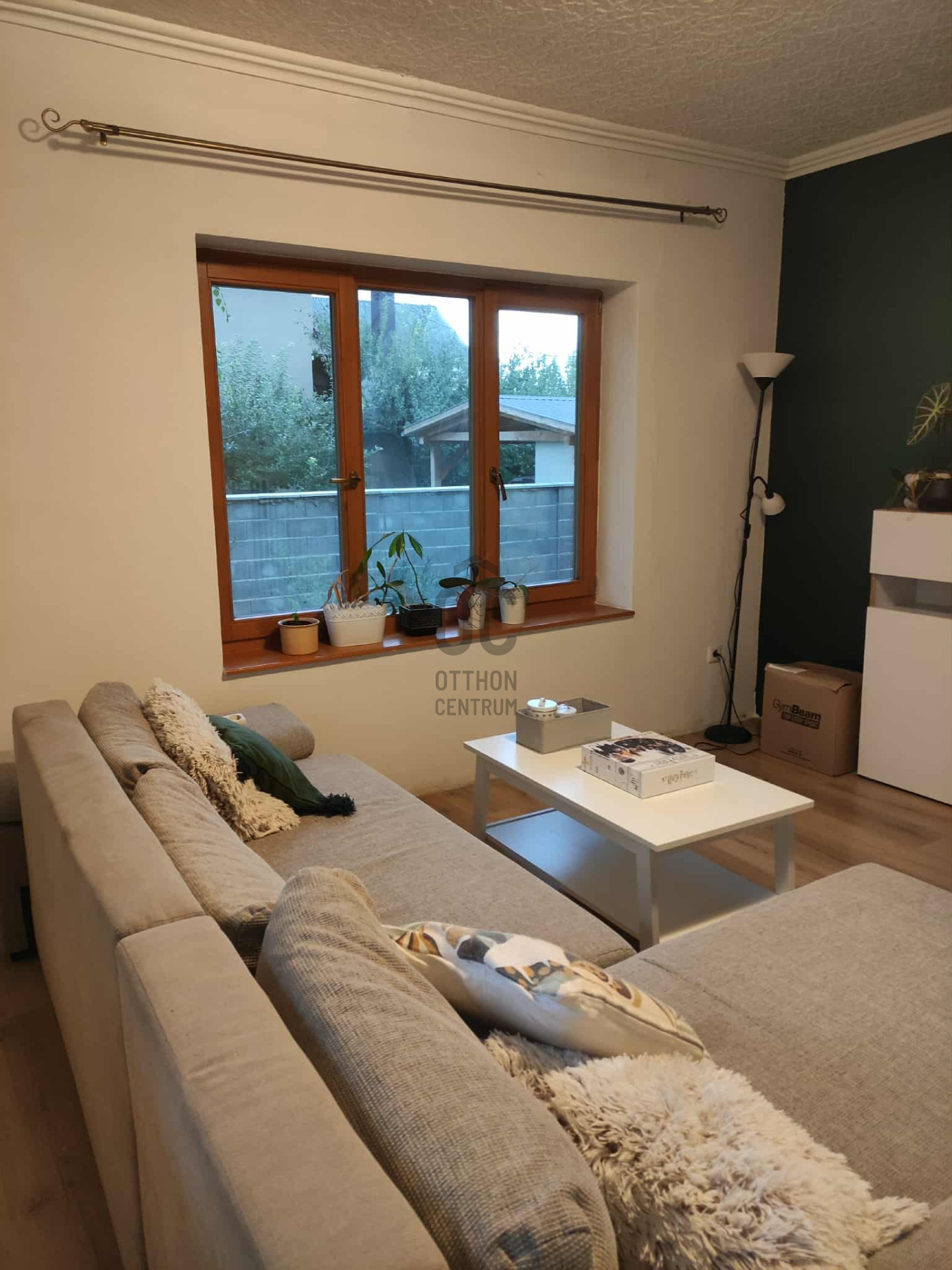 Gallery zoom image