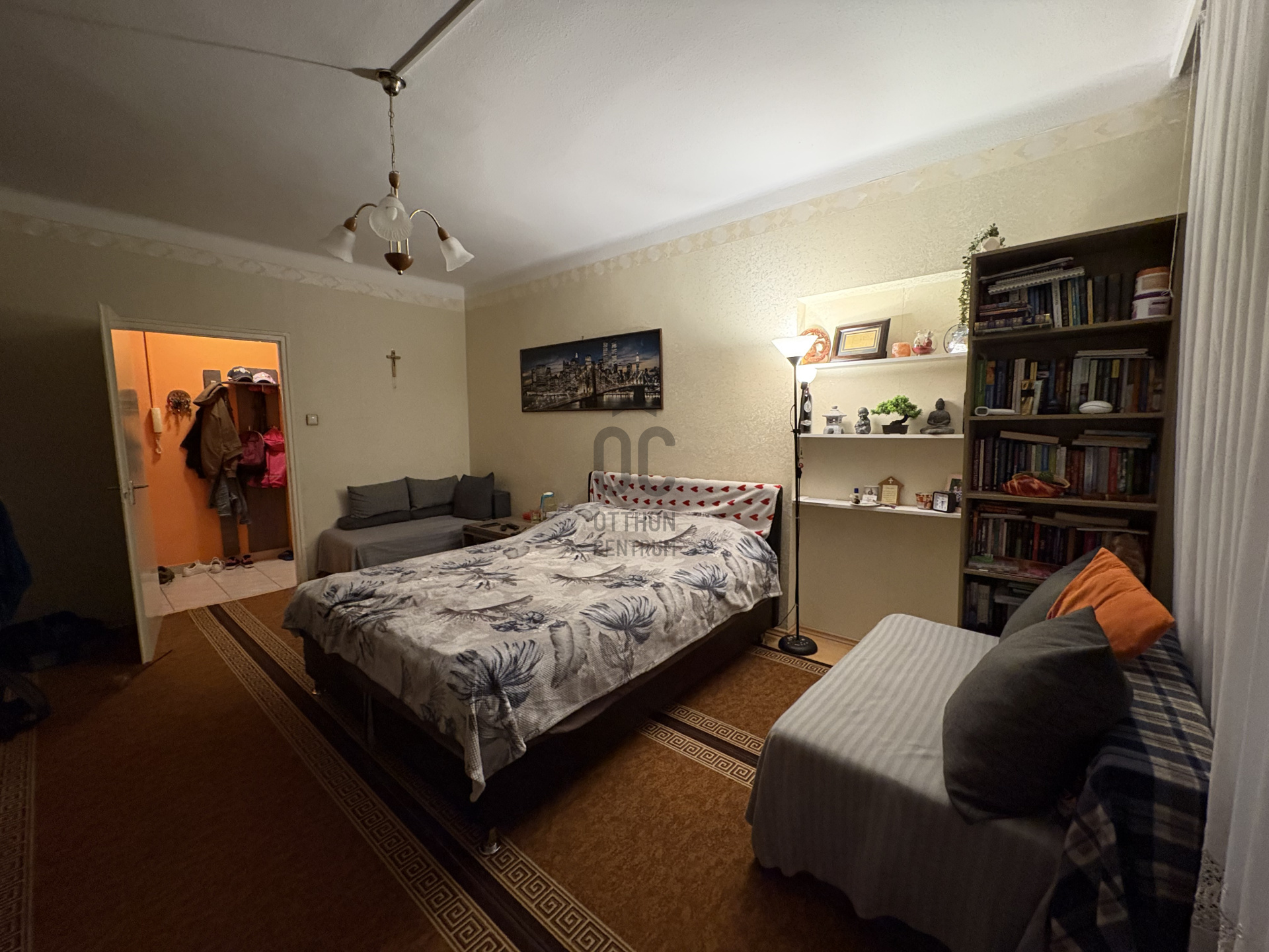 Gallery zoom image