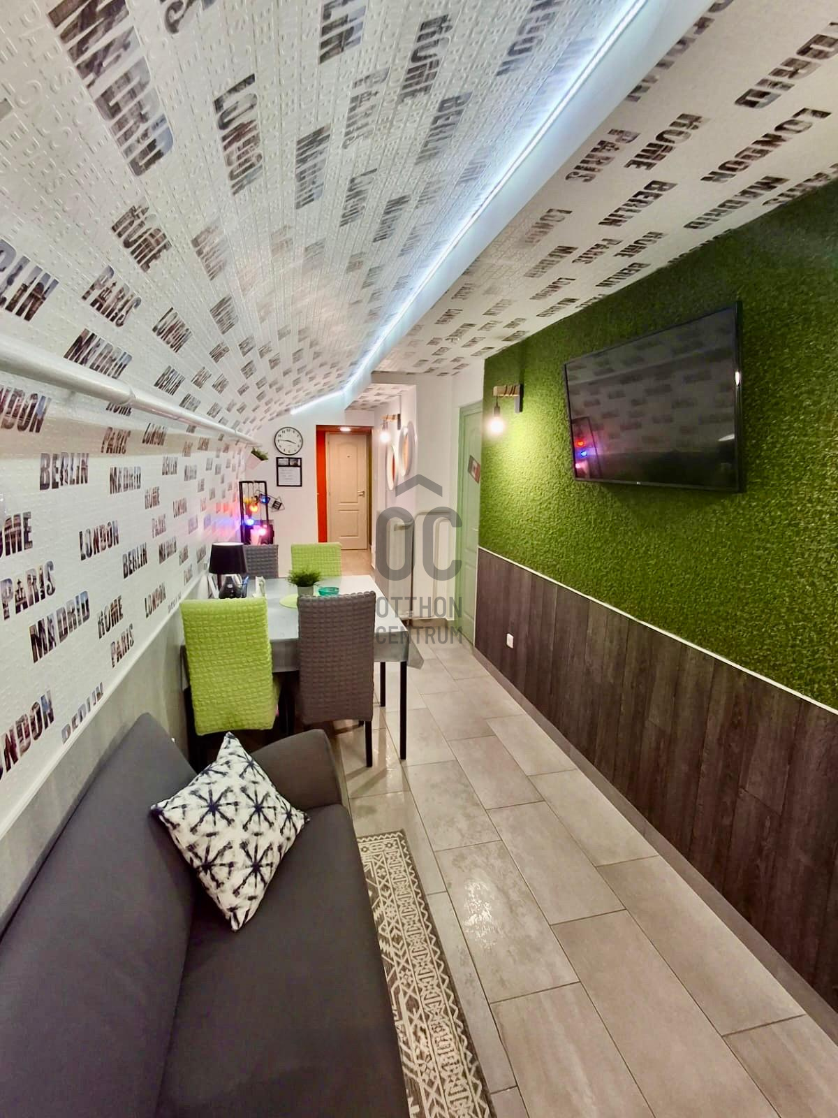 Gallery zoom image