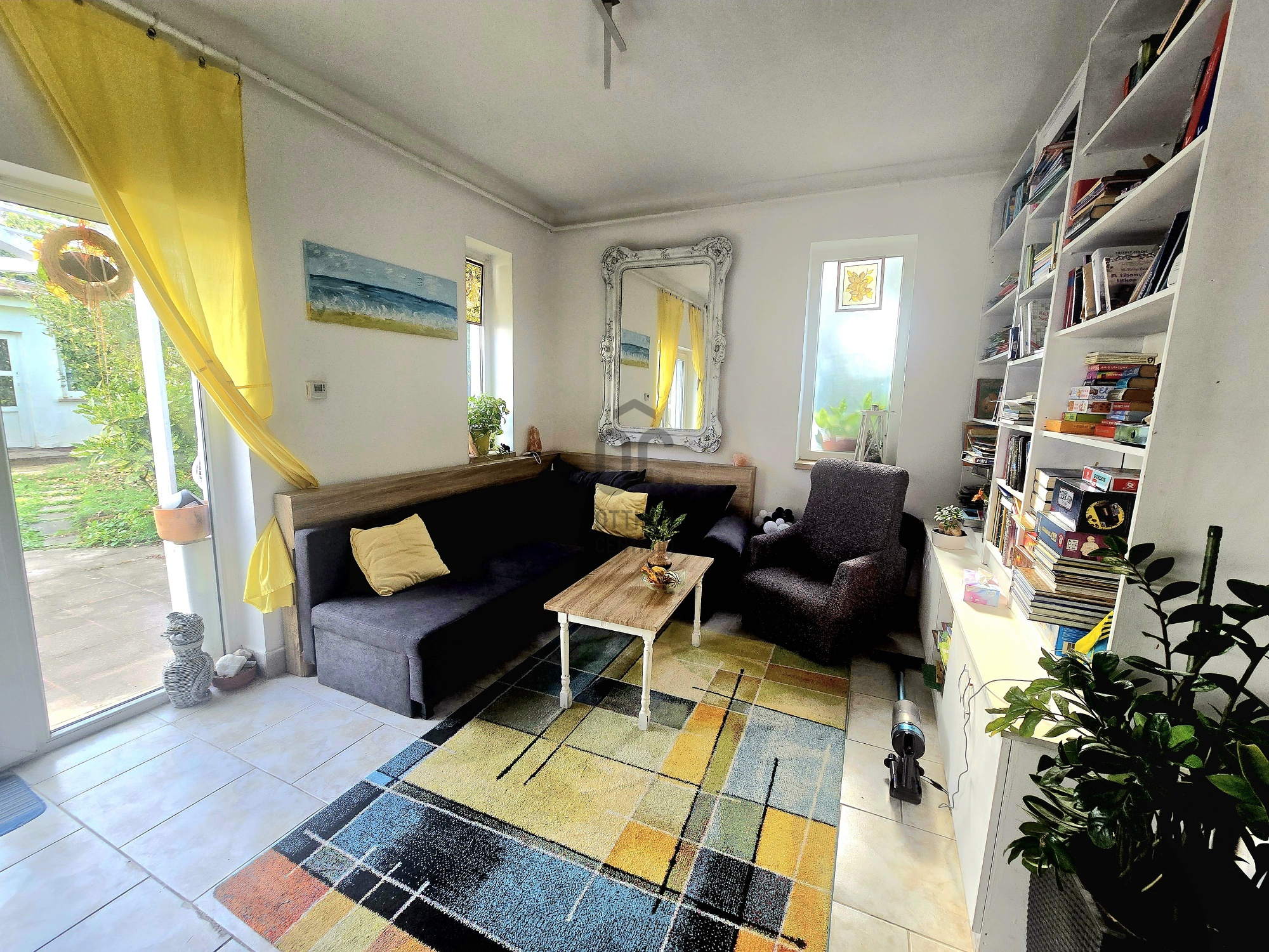 Gallery zoom image