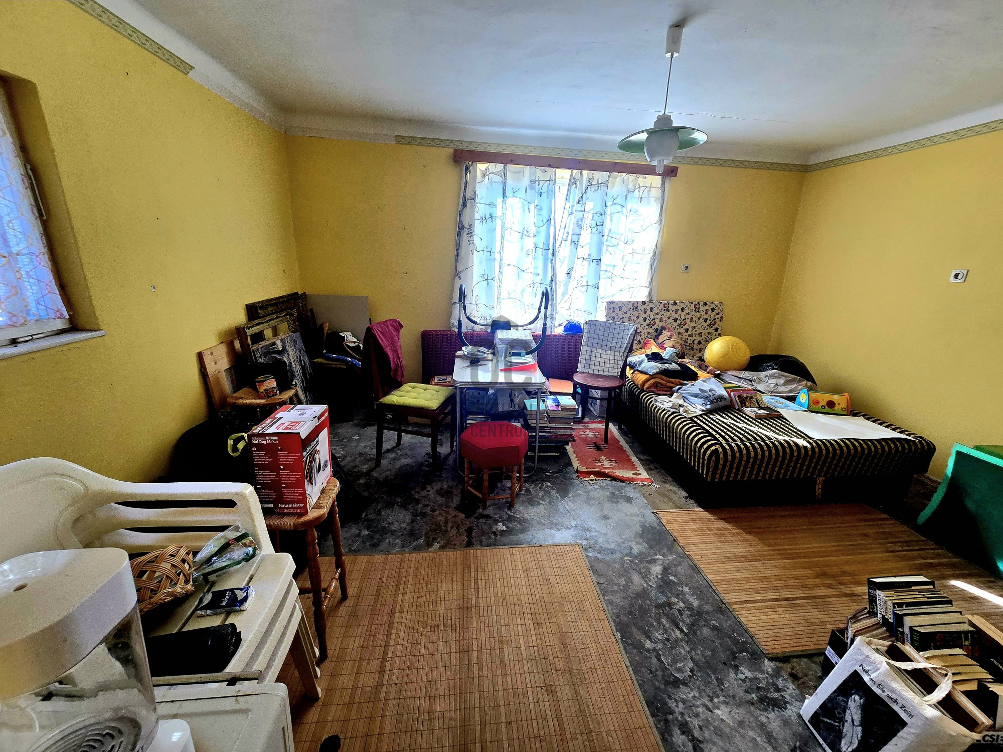 Gallery zoom image