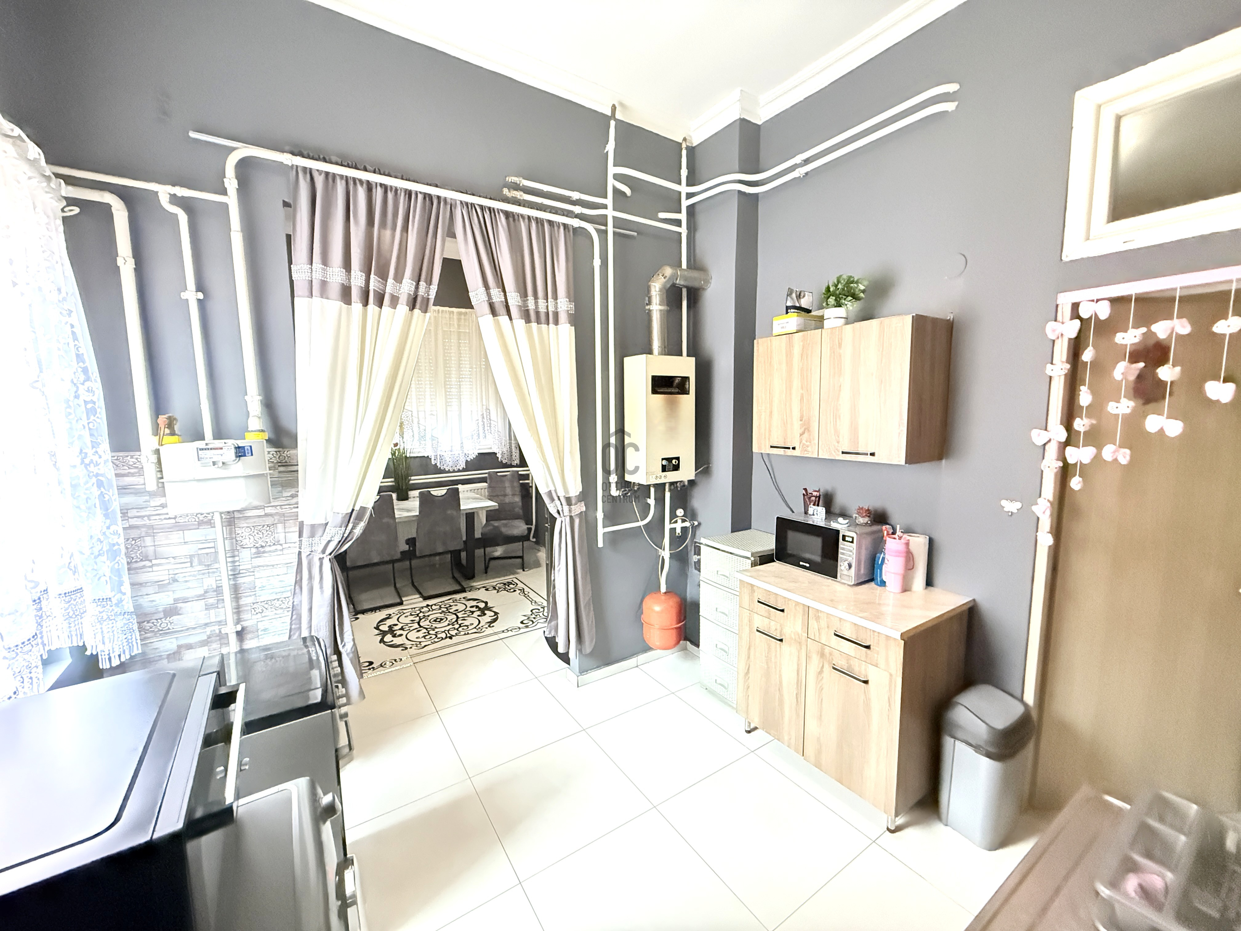 Gallery zoom image