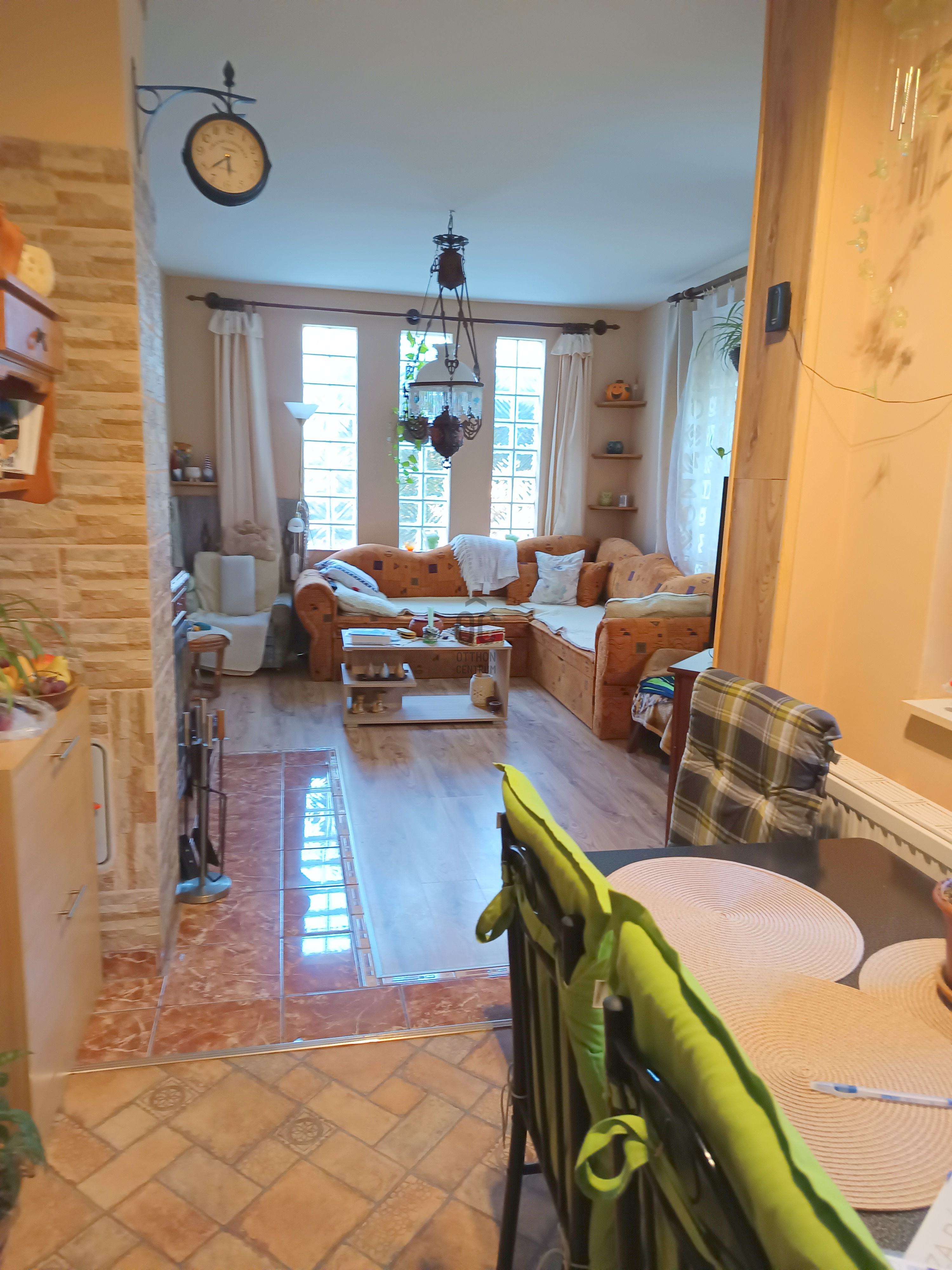 Gallery zoom image