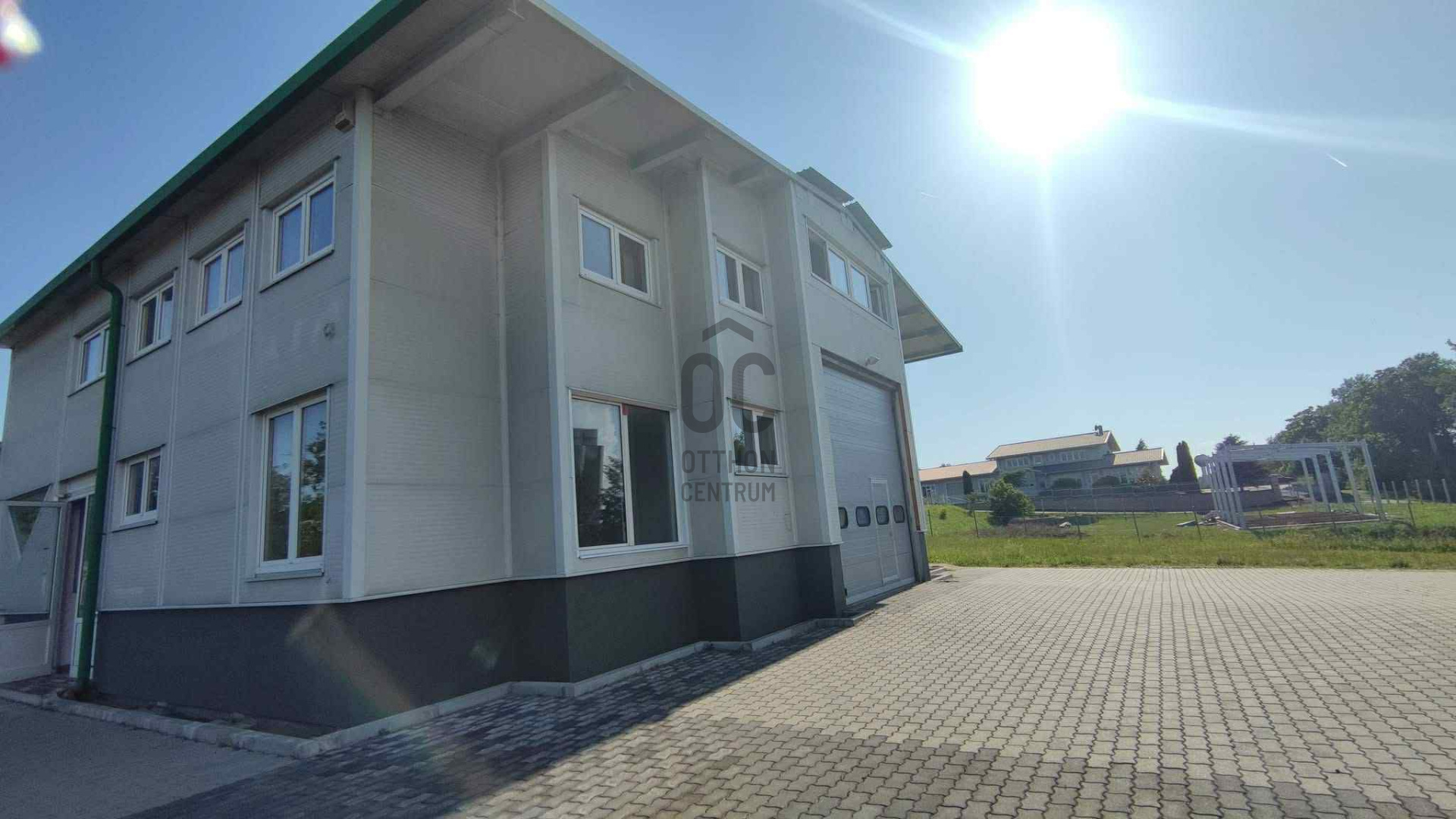 Gallery zoom image