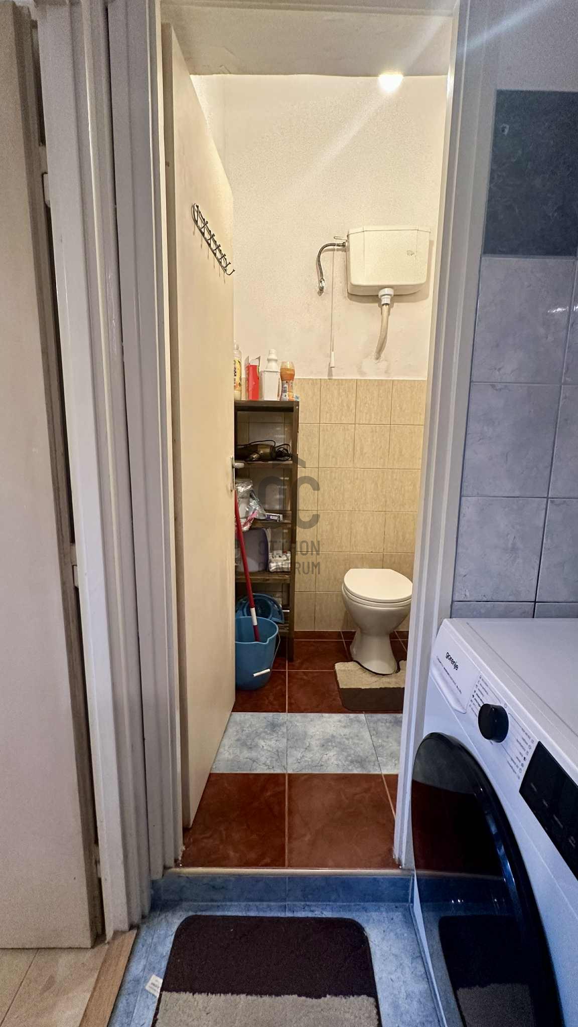 Gallery zoom image
