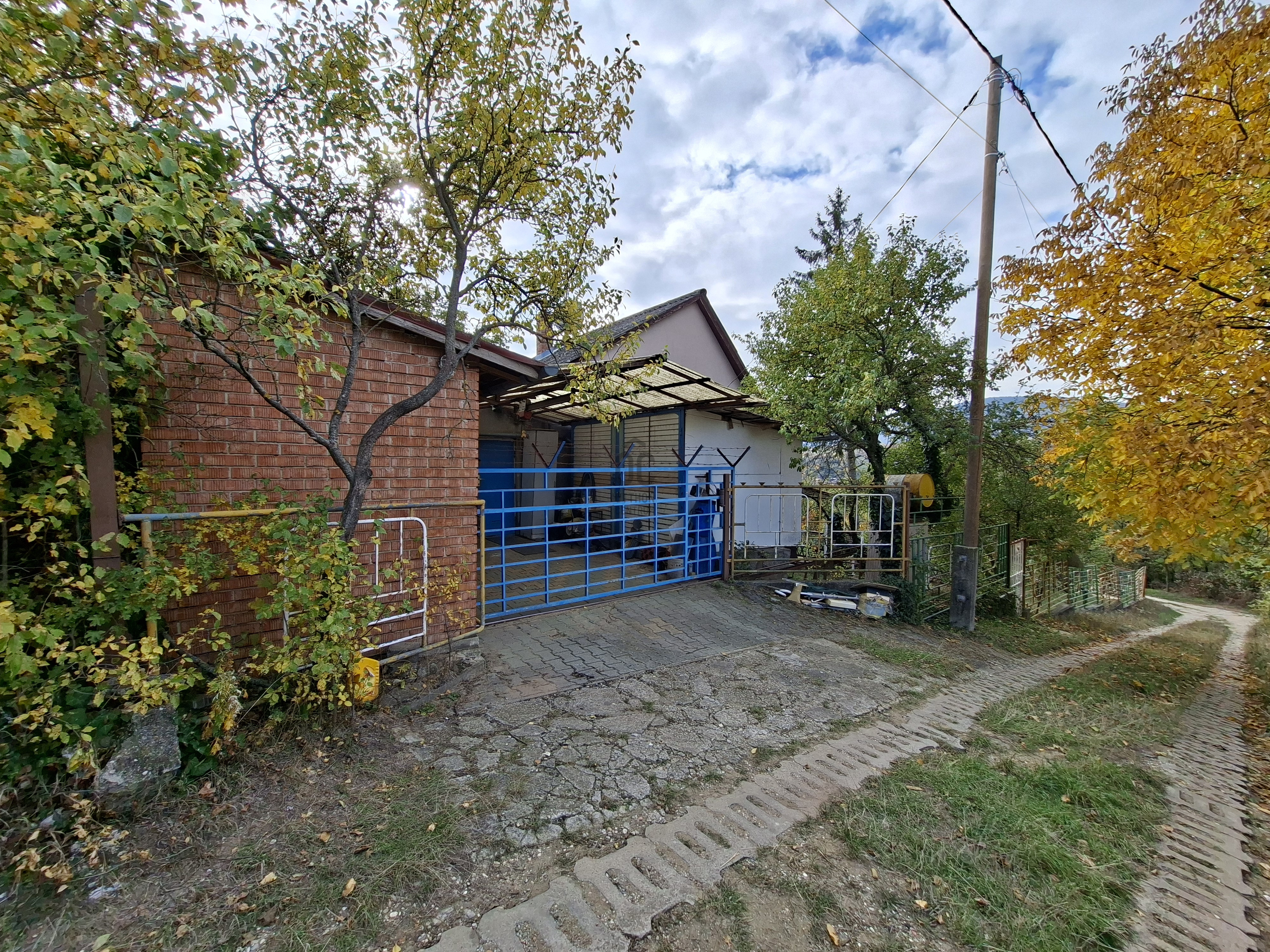 Gallery zoom image