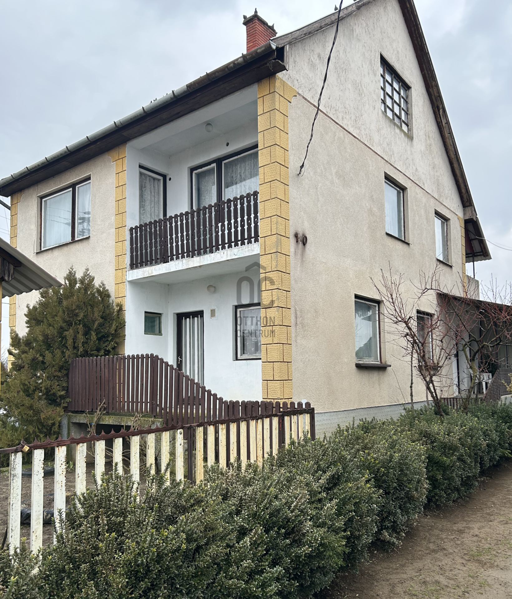 Gallery zoom image