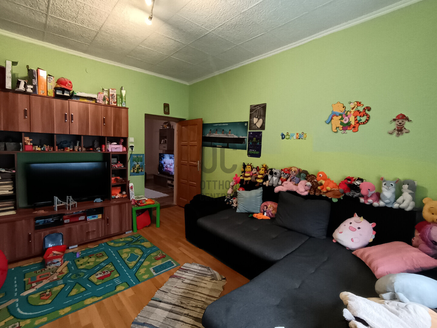 Gallery zoom image