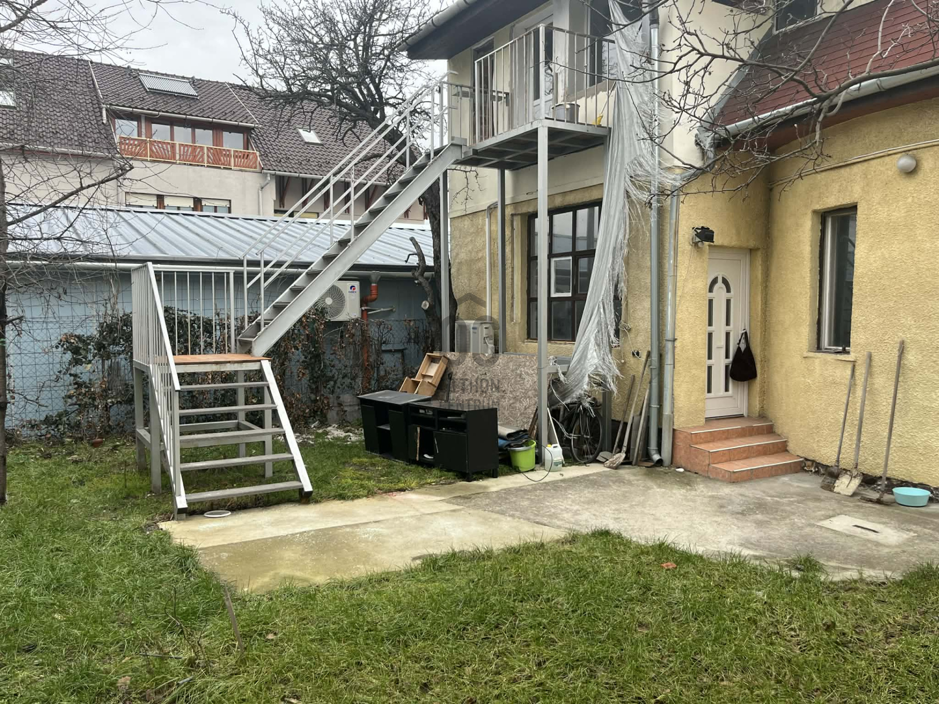 Gallery zoom image