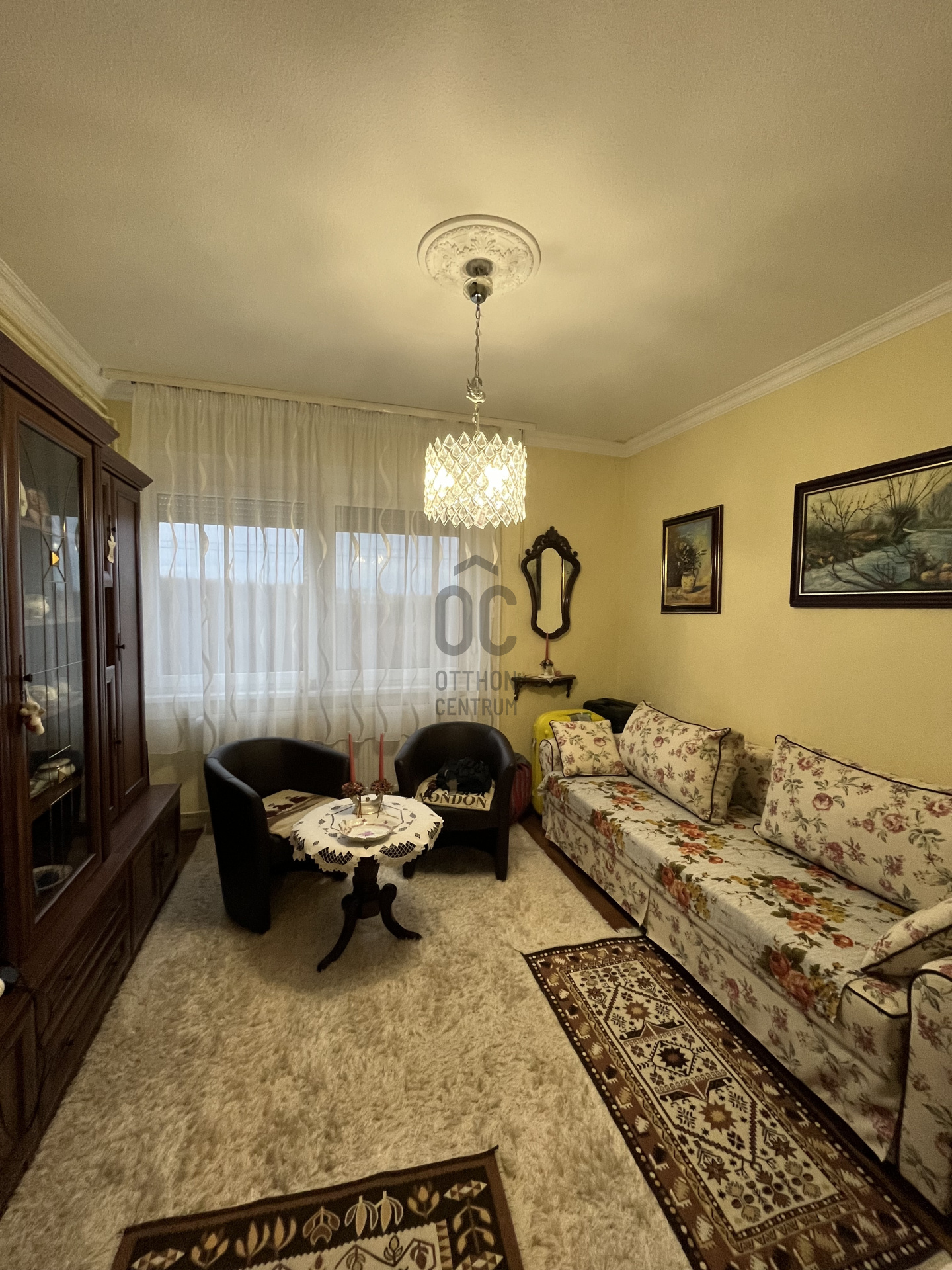 Gallery zoom image