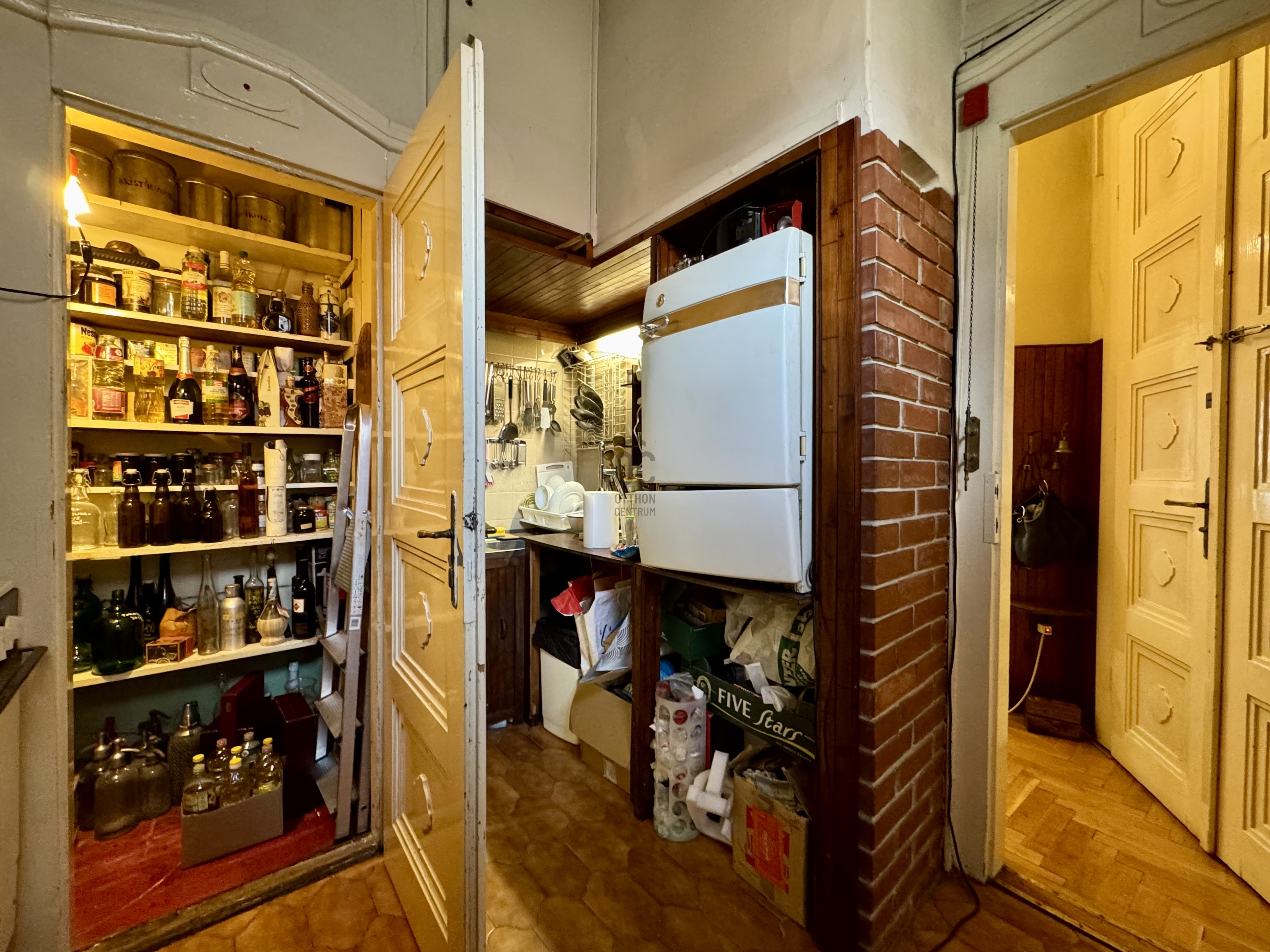 Gallery zoom image