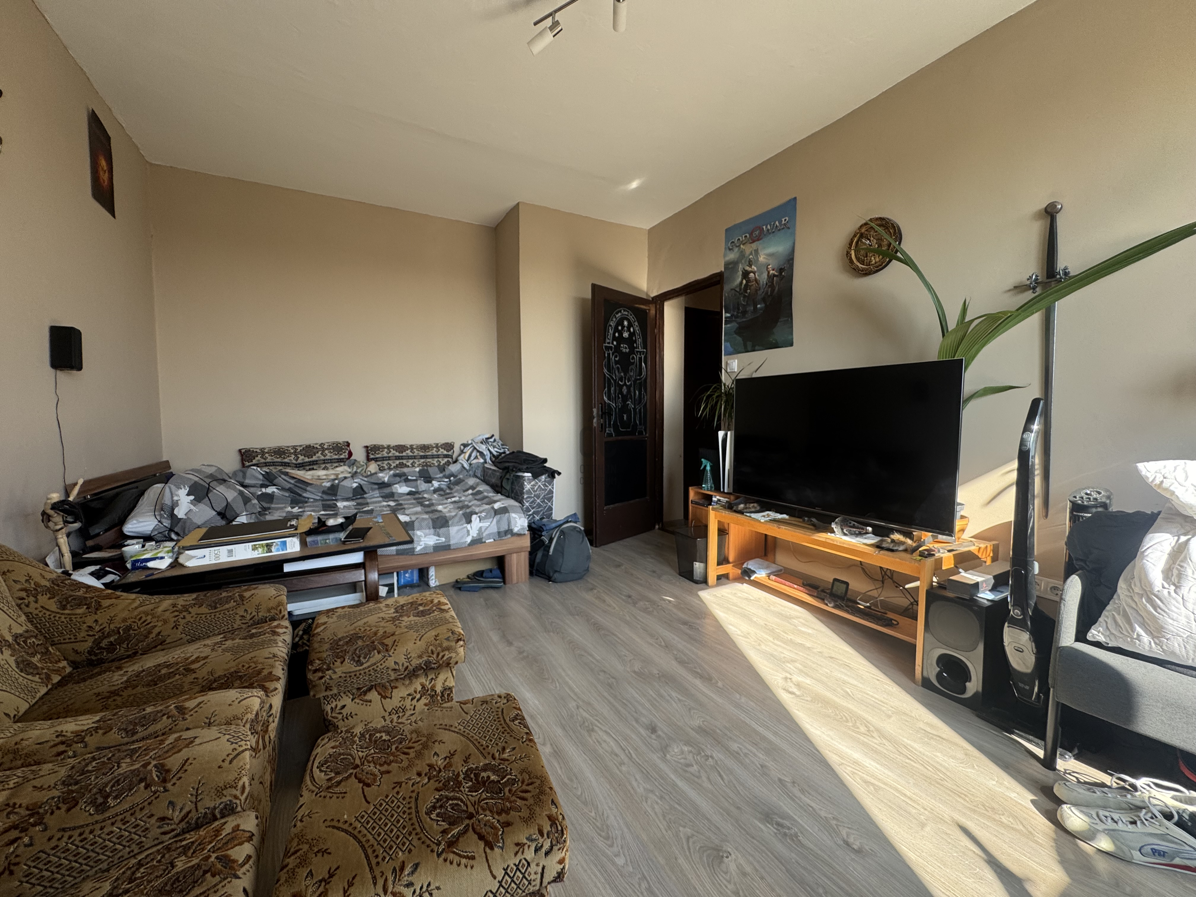 Gallery zoom image