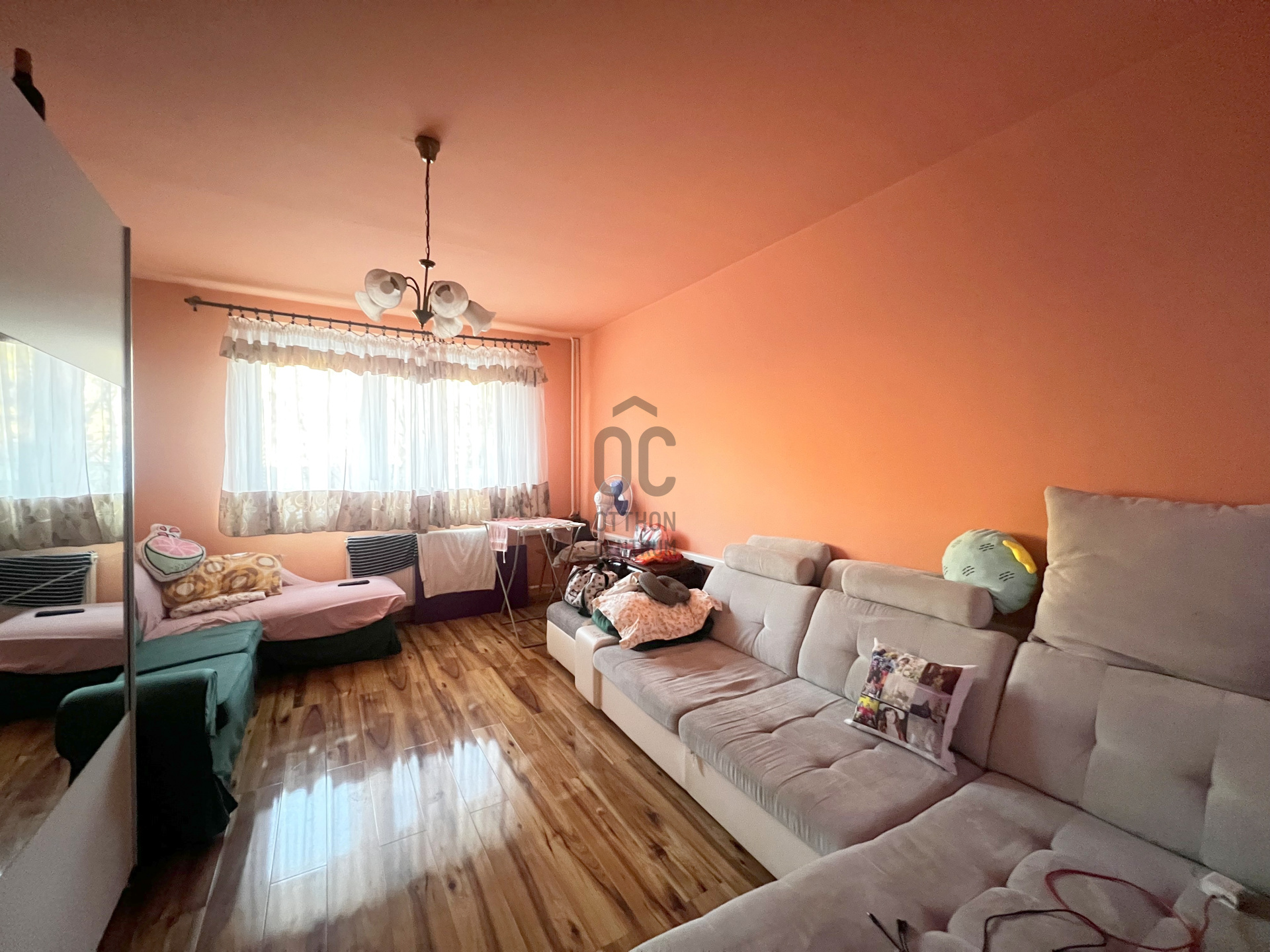 Gallery zoom image