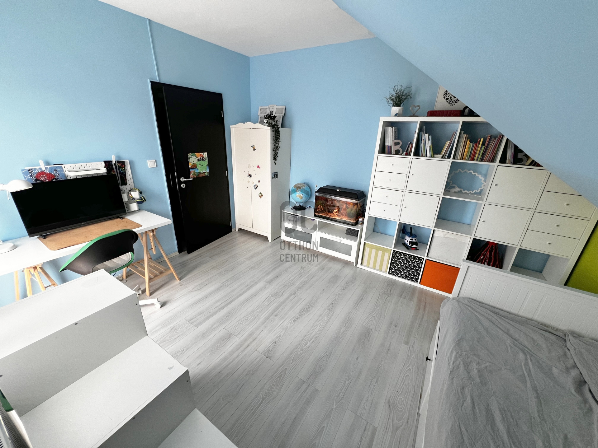 Gallery zoom image