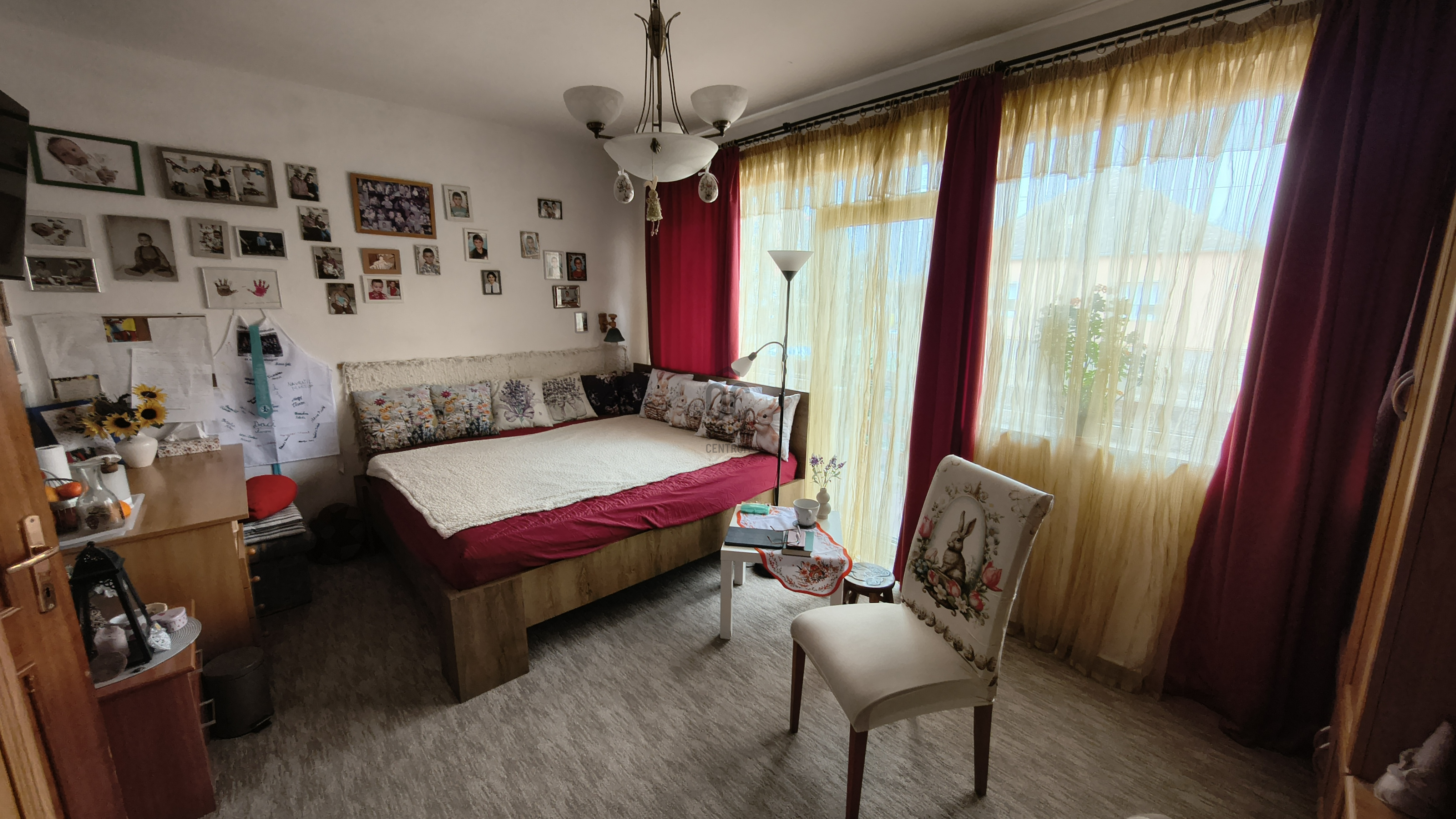Gallery zoom image