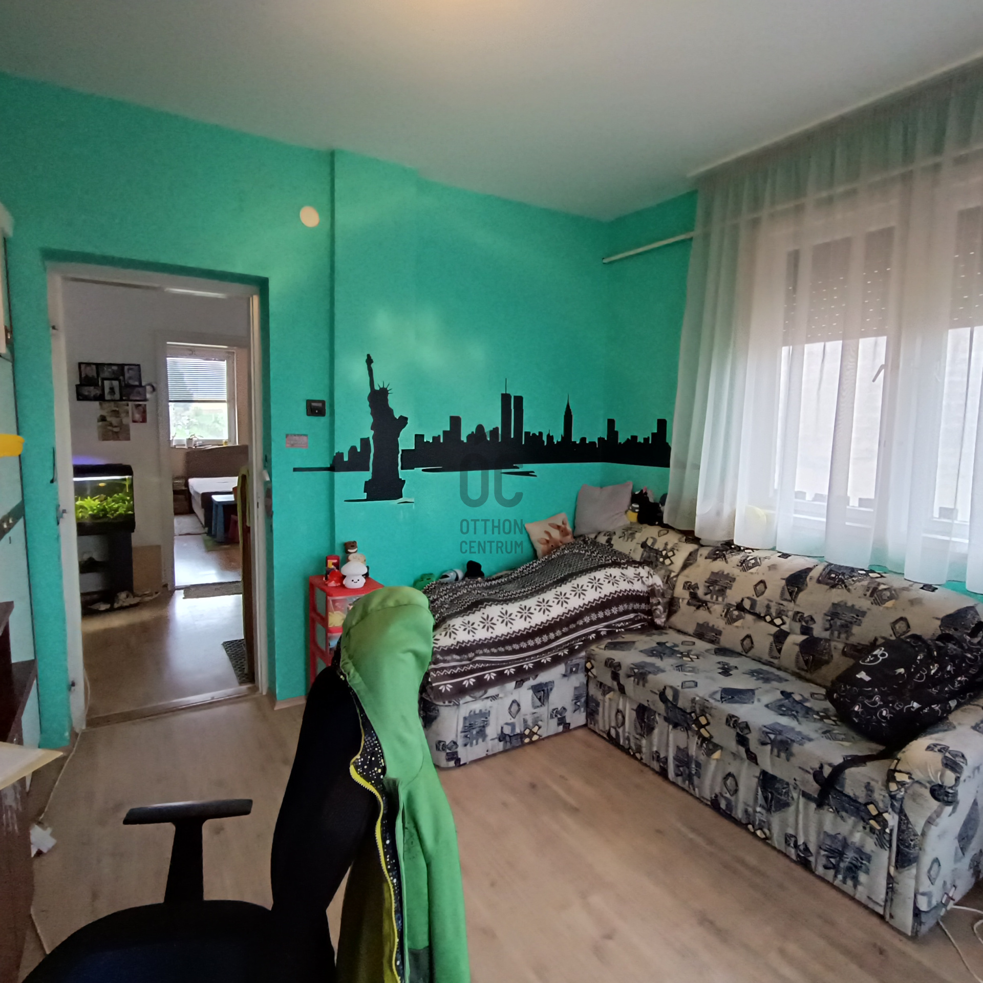 Gallery zoom image