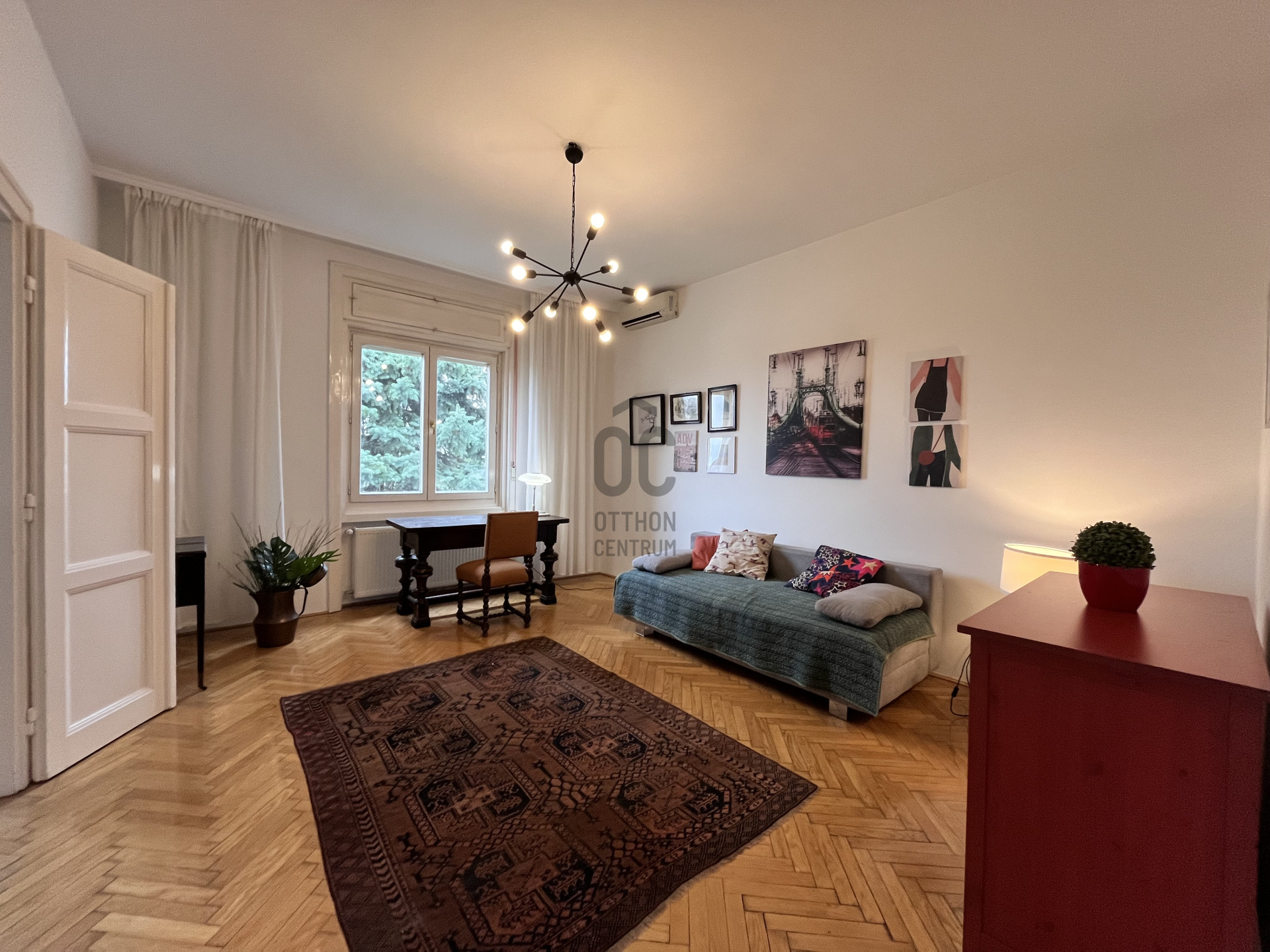 Gallery zoom image