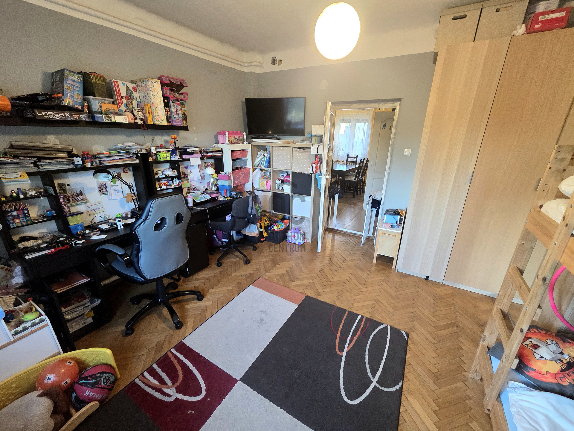 Gallery zoom image