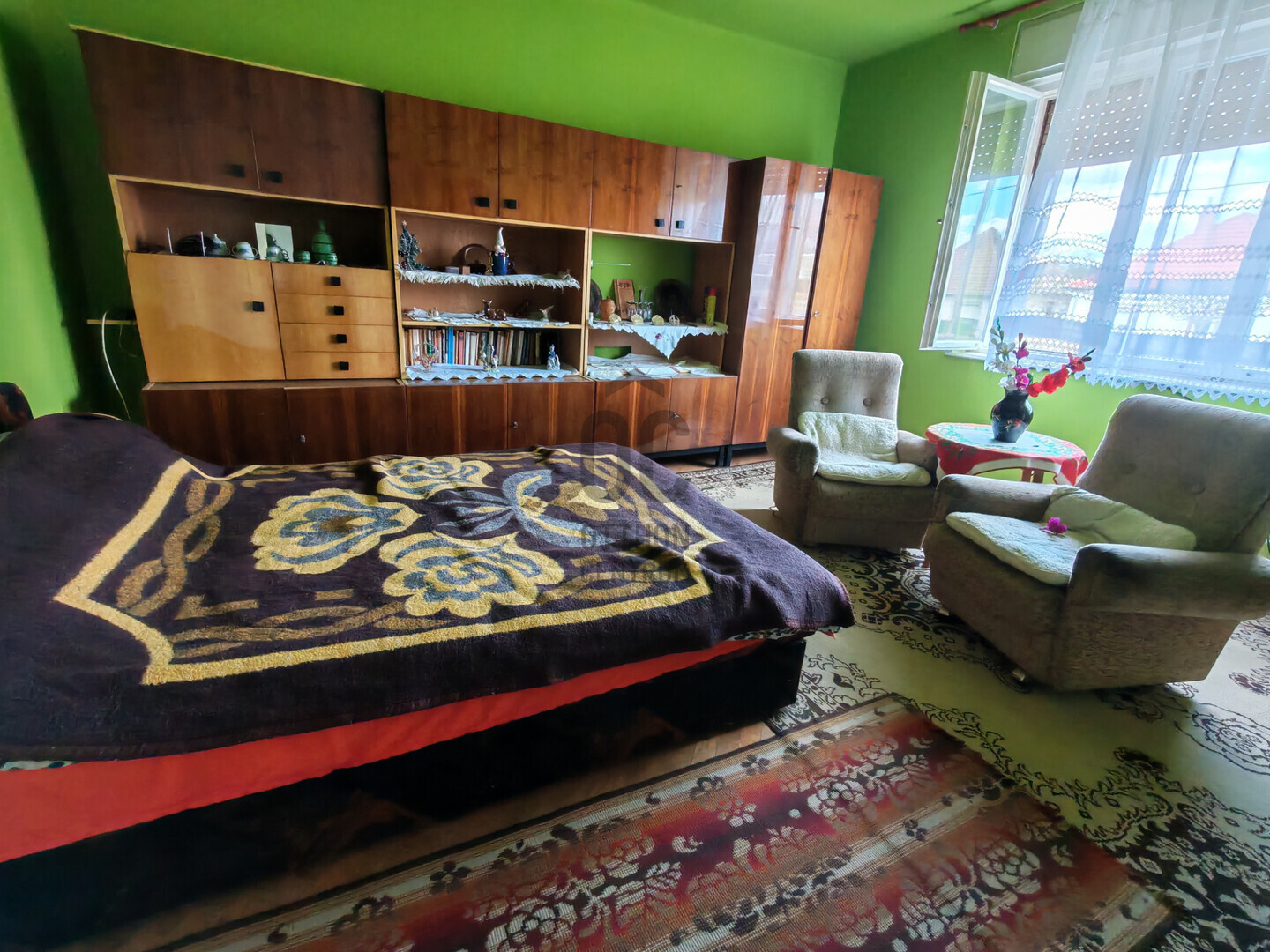 Gallery zoom image
