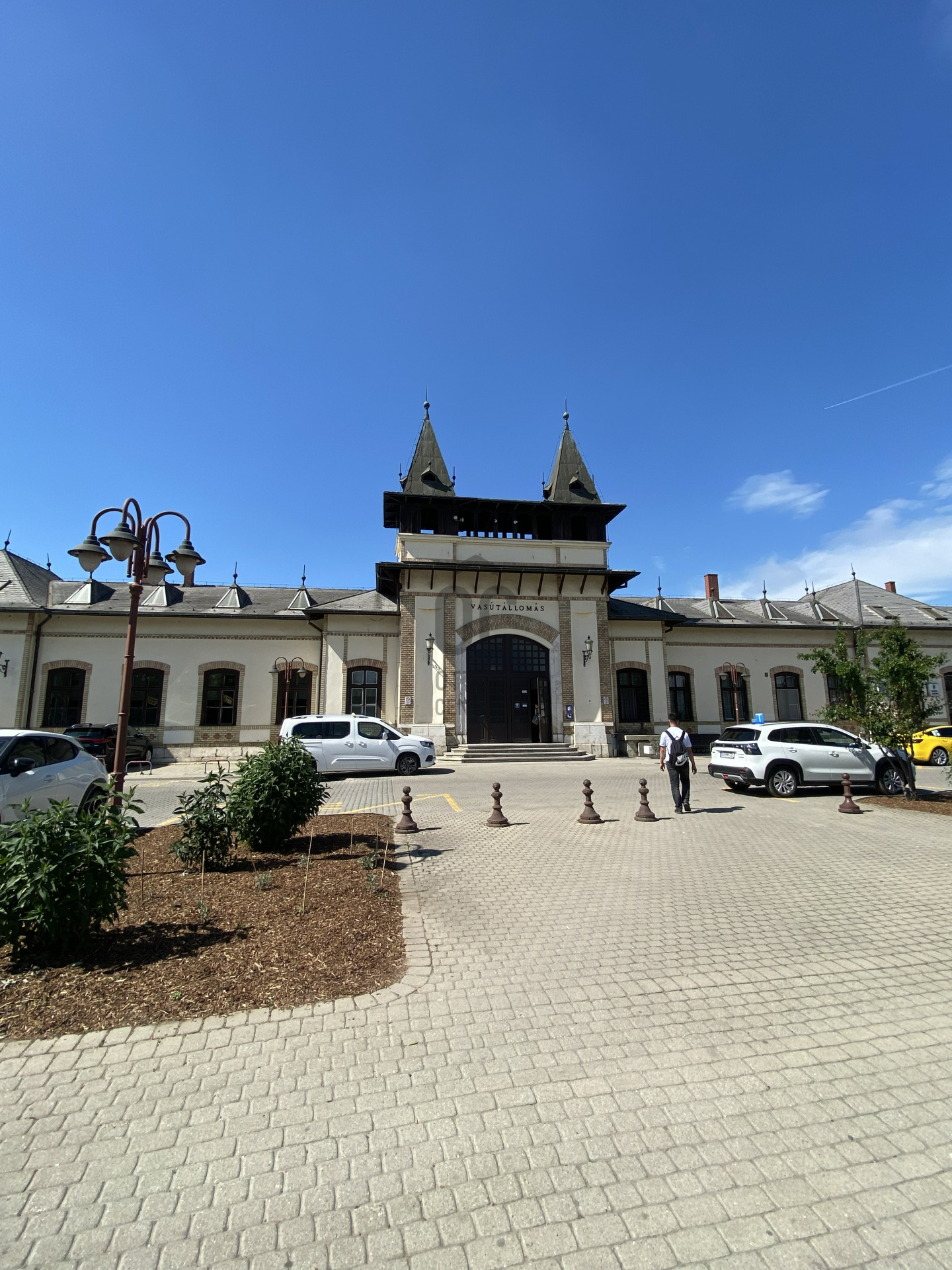 Gallery zoom image