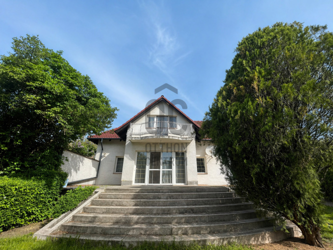 5 bed · 458m² · Családi ház · 460.000.000 Ft