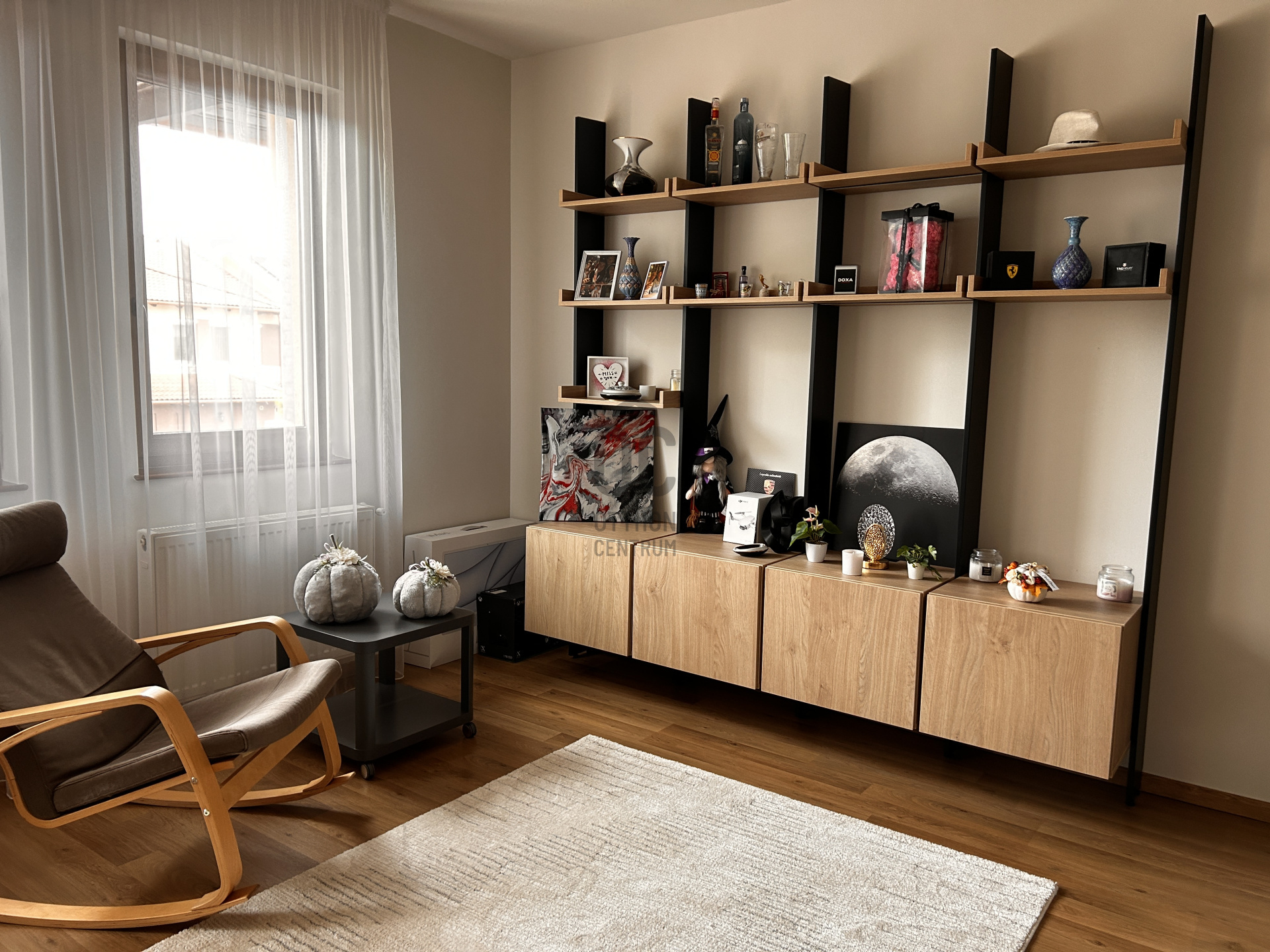 Gallery zoom image