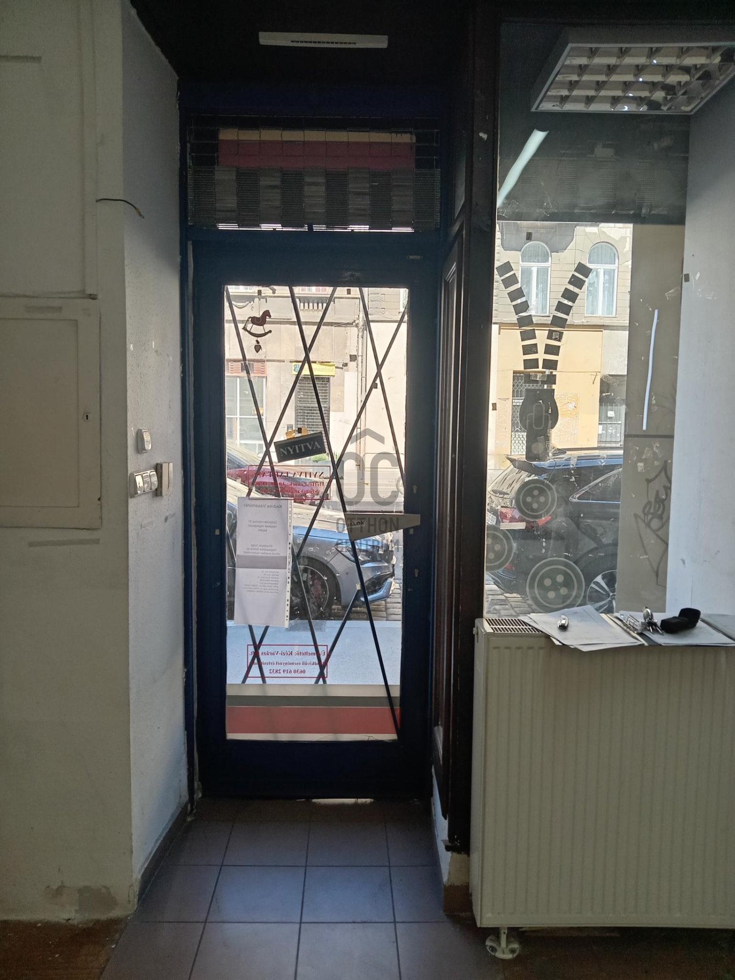 Gallery zoom image
