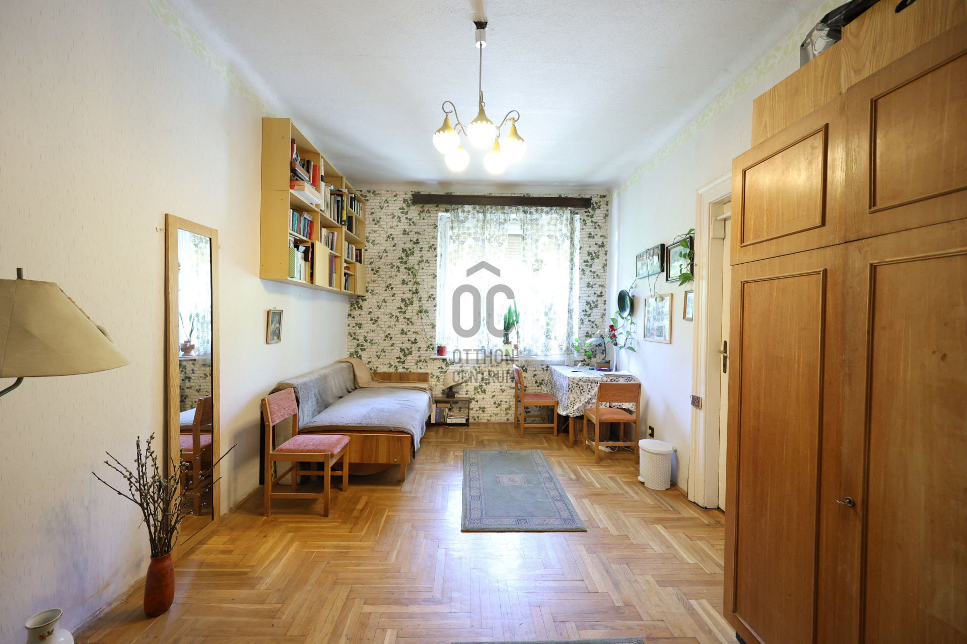 Gallery zoom image