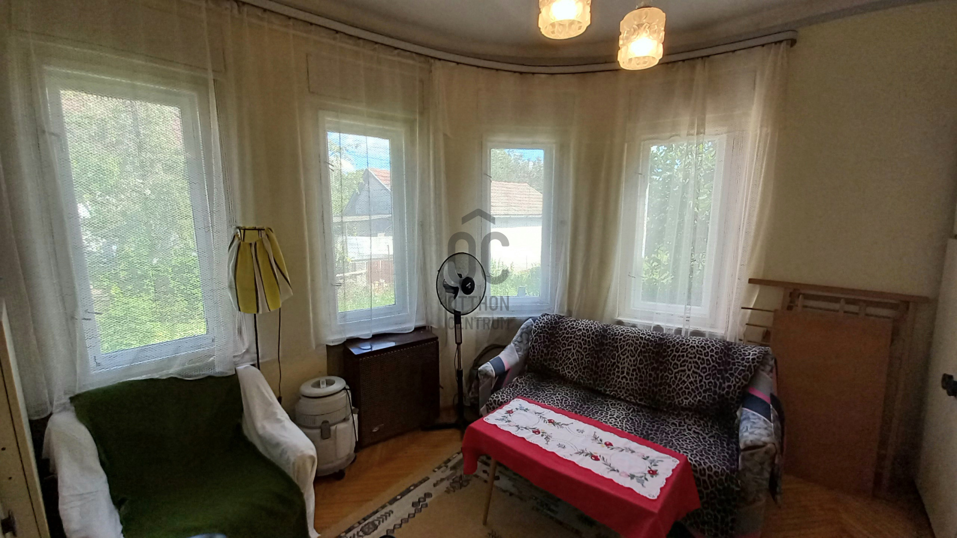Gallery zoom image